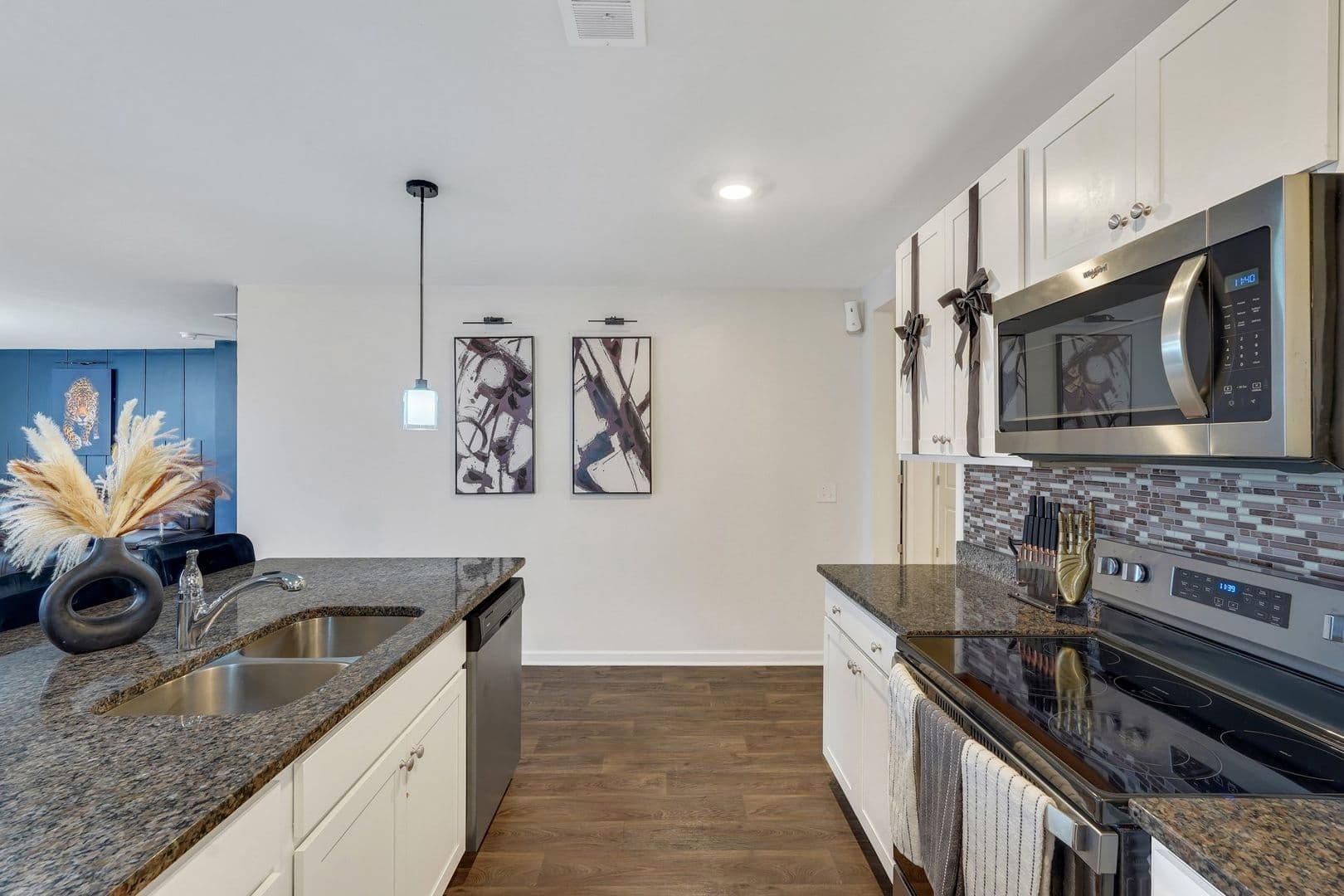 Guyton House: 123 Tobago Circle