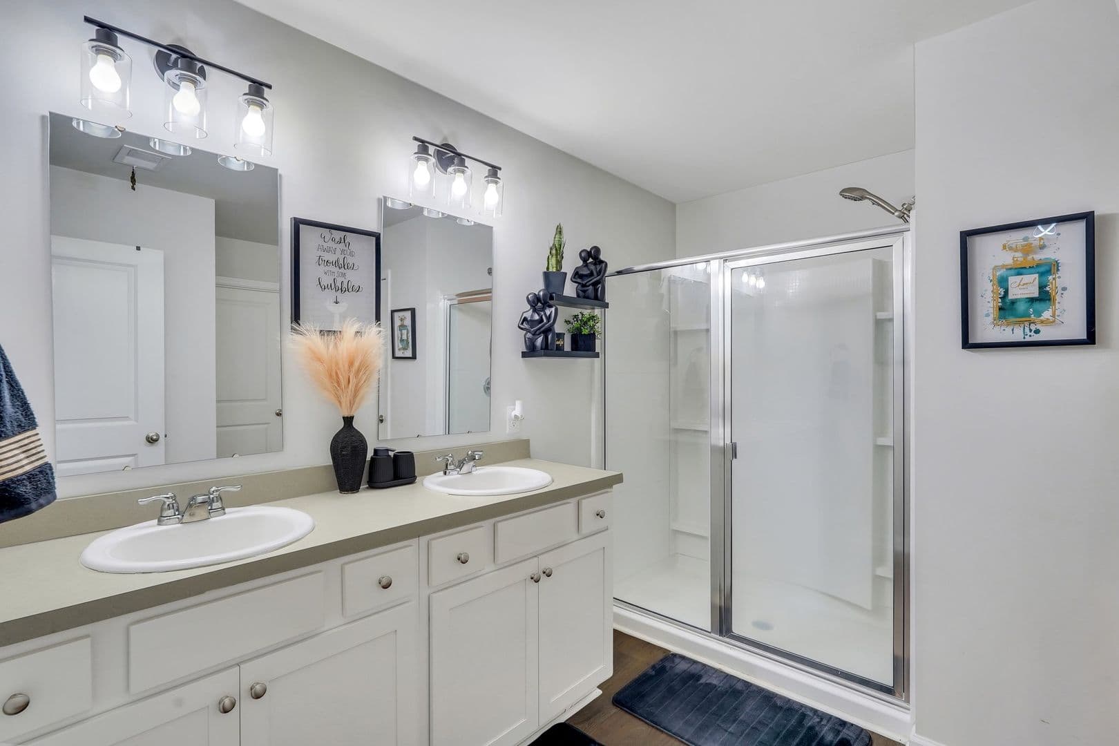 Guyton House: 123 Tobago Circle