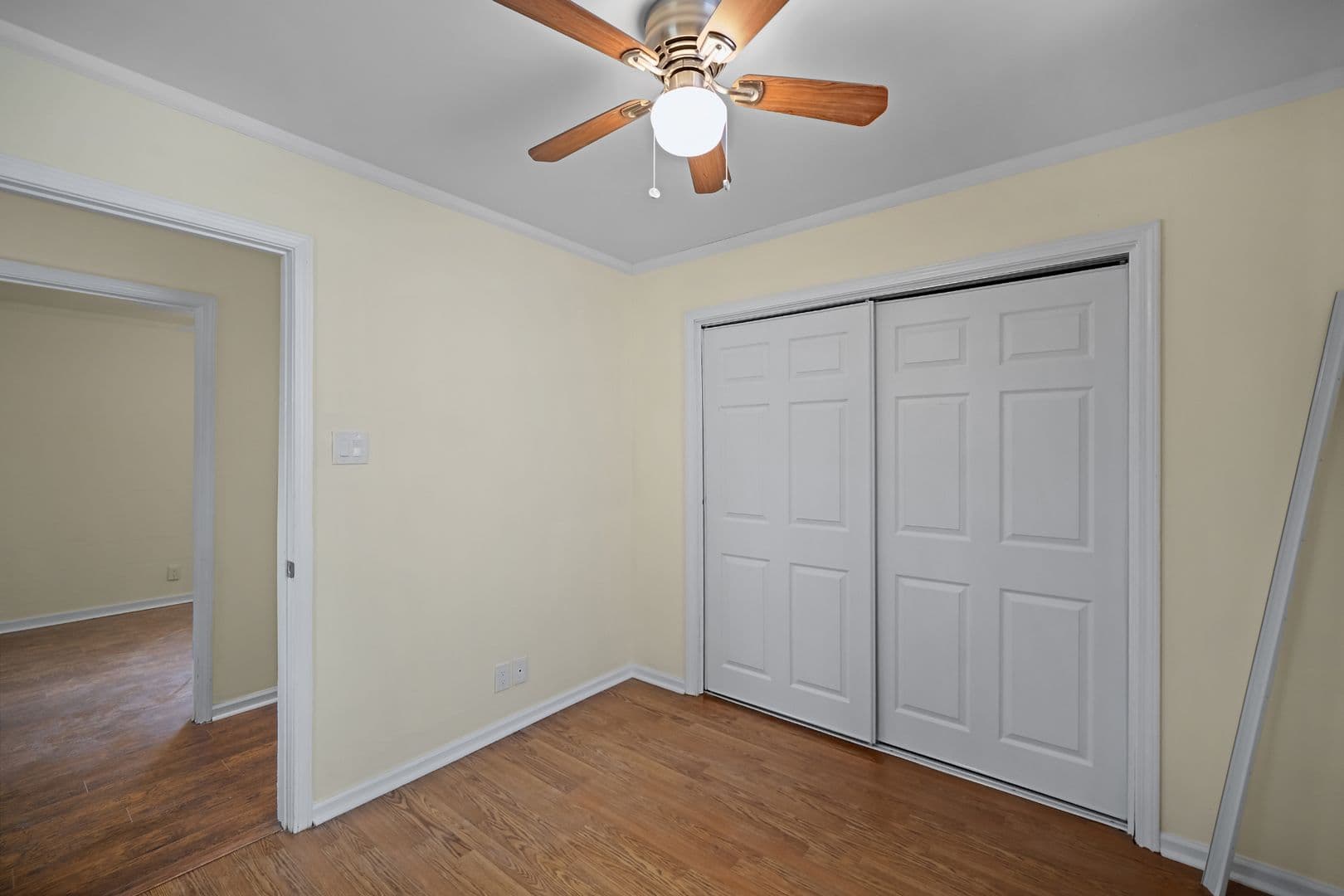 Savannah House: 1224 East Henry Street