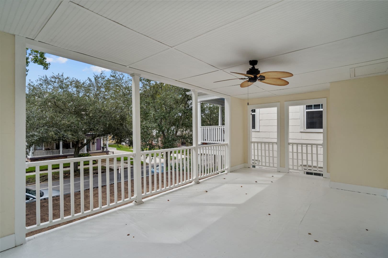 Savannah House: 1224 East Henry Street