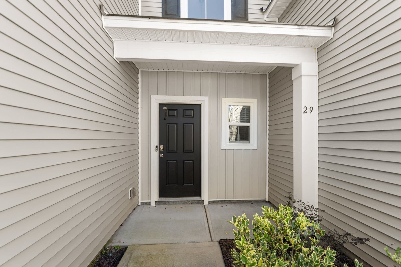Richmond Hill House: 29 Lawley Ct
