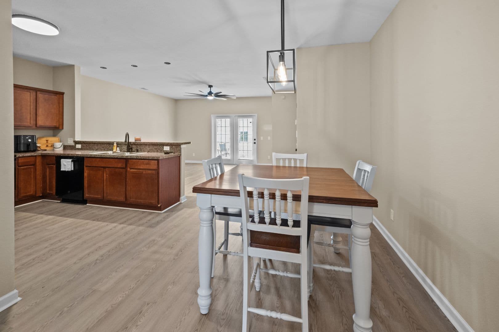 Richmond Hill Townhome: 45 Canyon Oak Loop