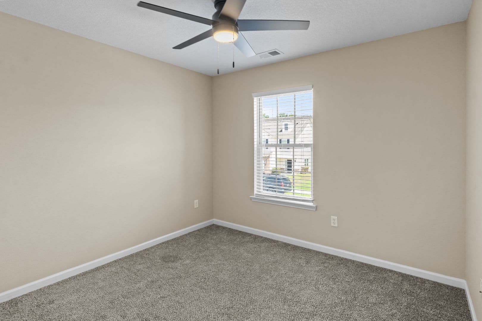Richmond Hill Townhome: 45 Canyon Oak Loop