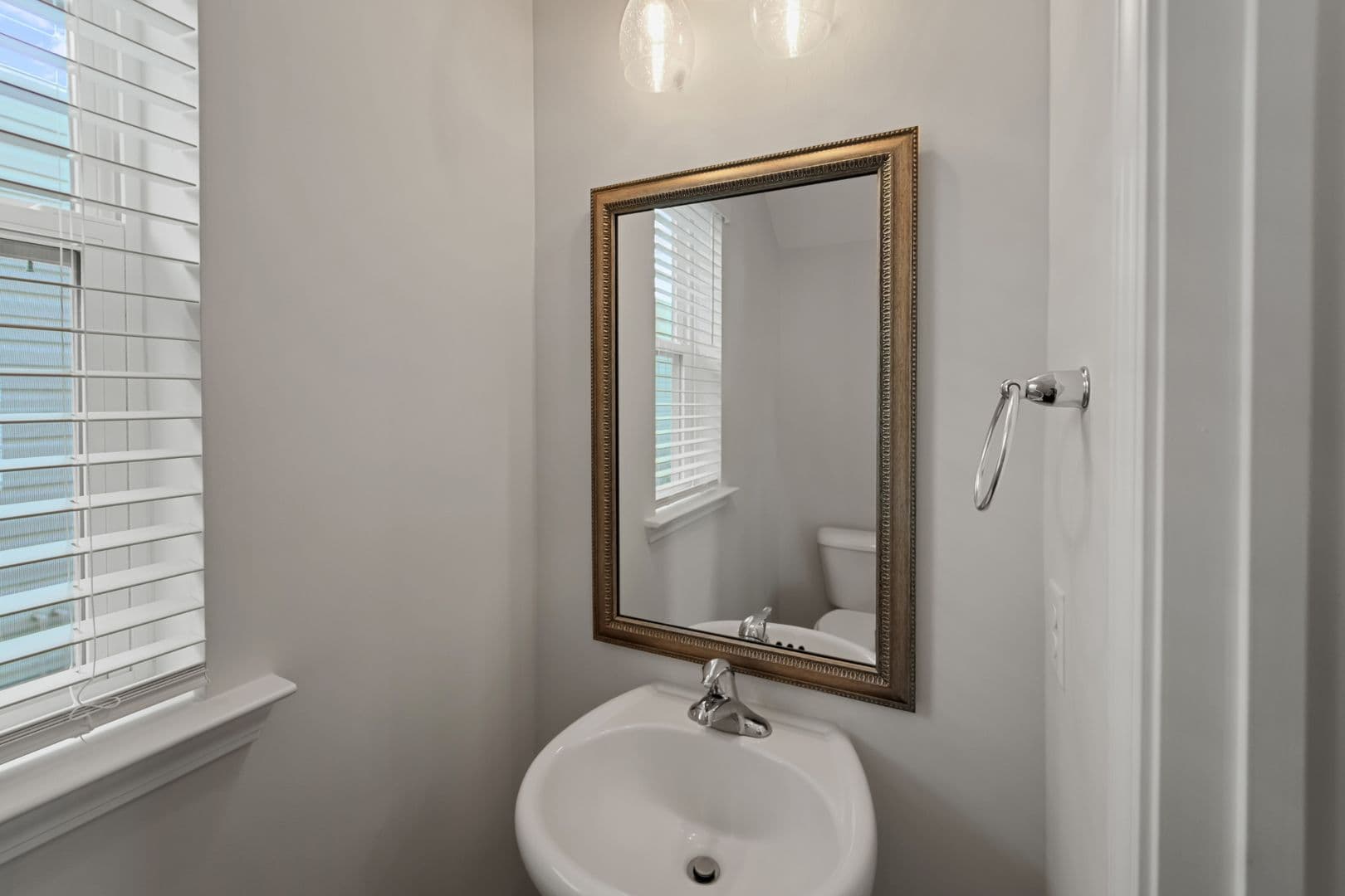 Savannah House: 207 Flagler Drive