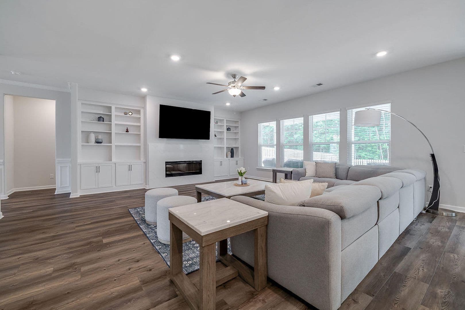 Savannah House: 42 Brookhaven Drive