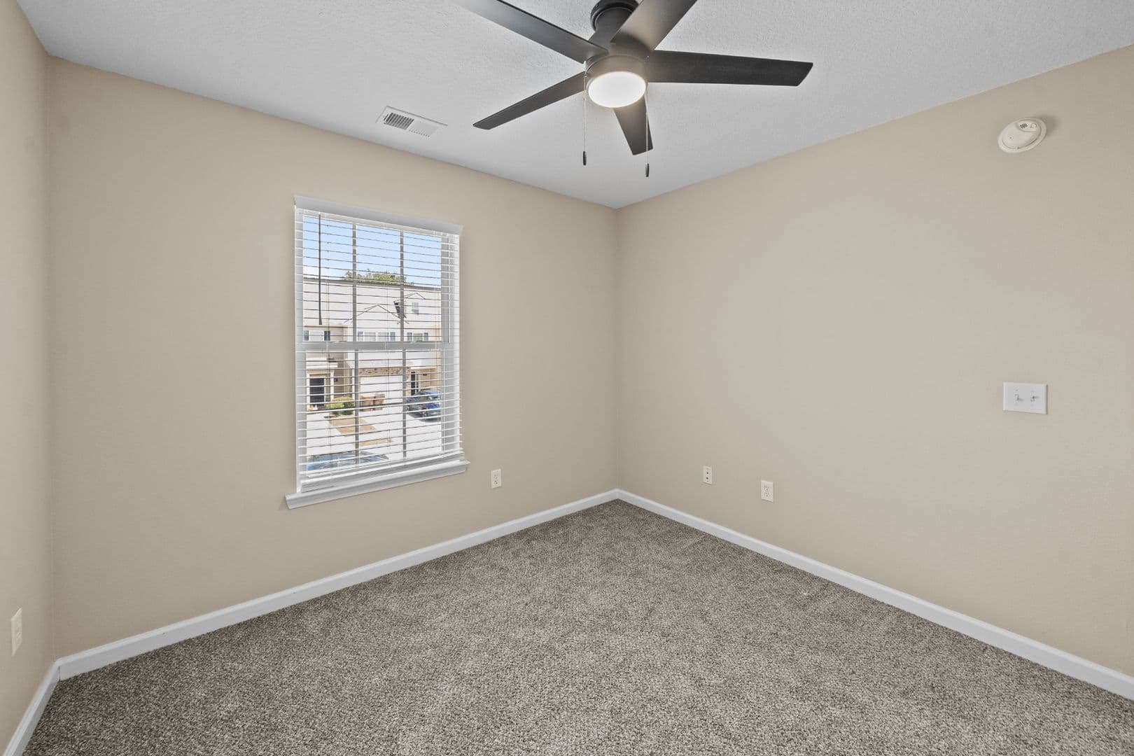 Richmond Hill Townhome: 45 Canyon Oak Loop