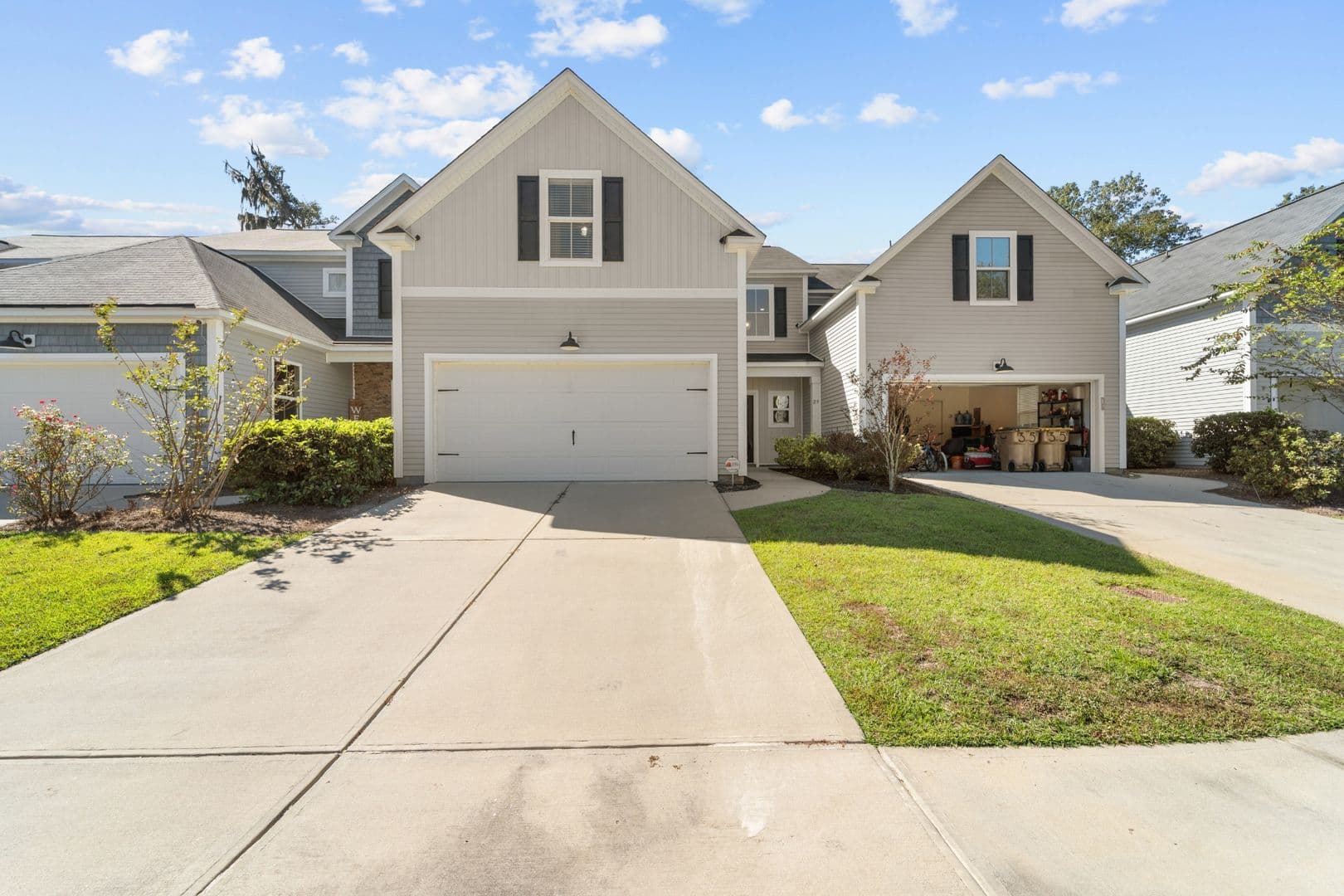 Richmond Hill House: 29 Lawley Ct