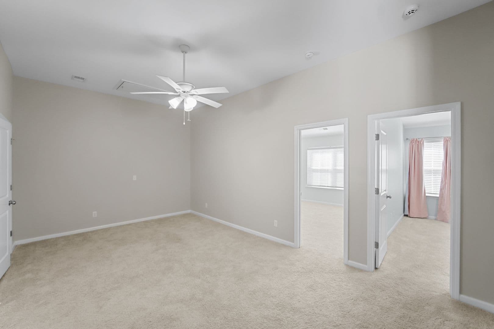Richmond Hill House: 29 Lawley Ct