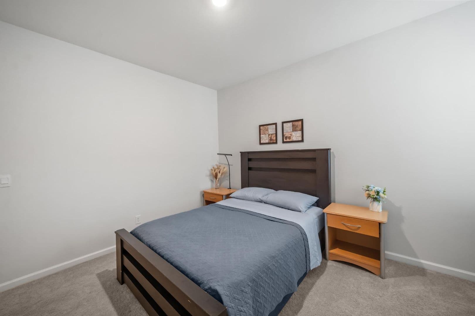 Pooler House: 182 Holloway Hill