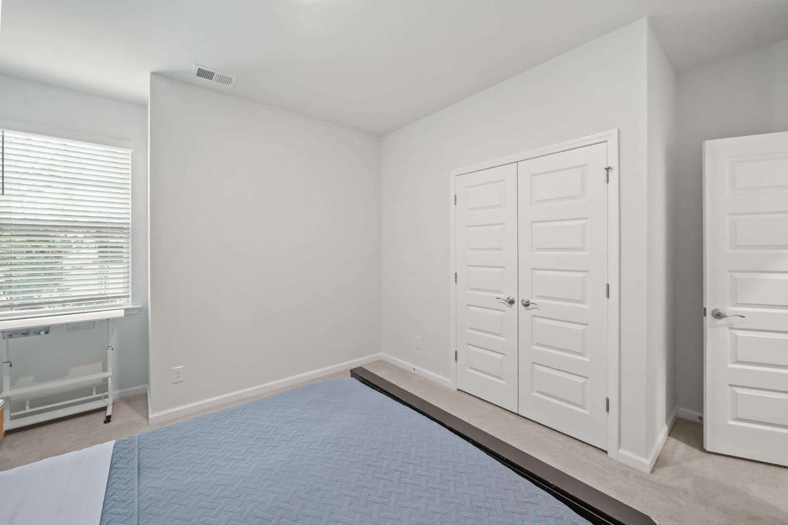 Pooler House: 182 Holloway Hill