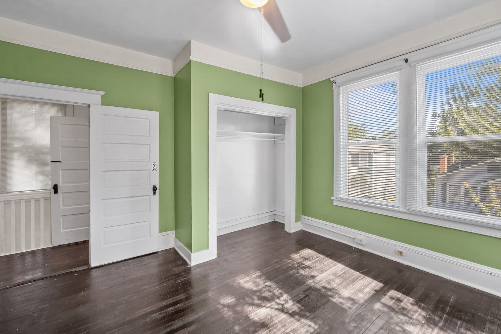 Savannah House: 637 East 39th Street