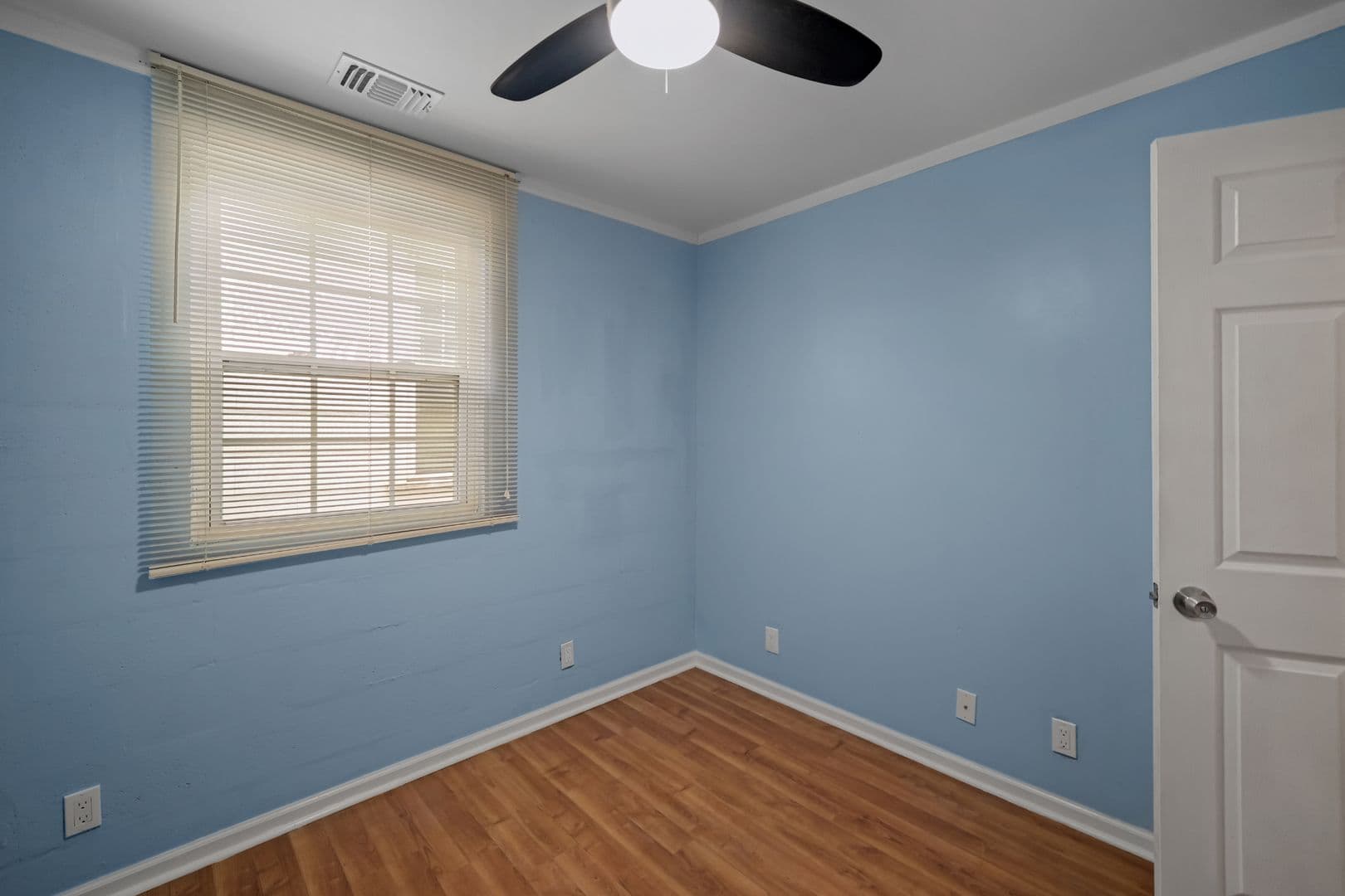 Savannah House: 1224 East Henry Street