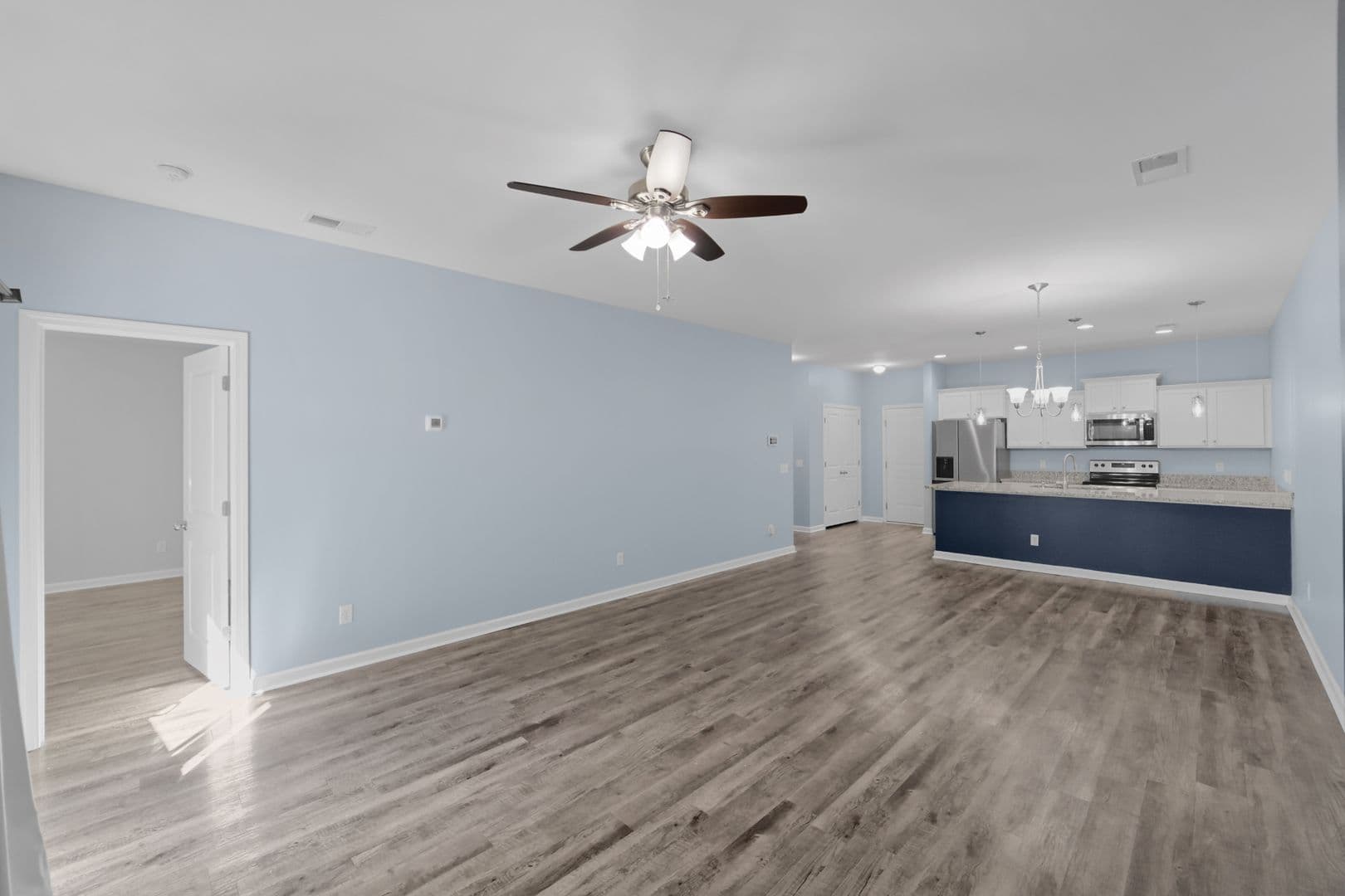 Richmond Hill House: 29 Lawley Ct