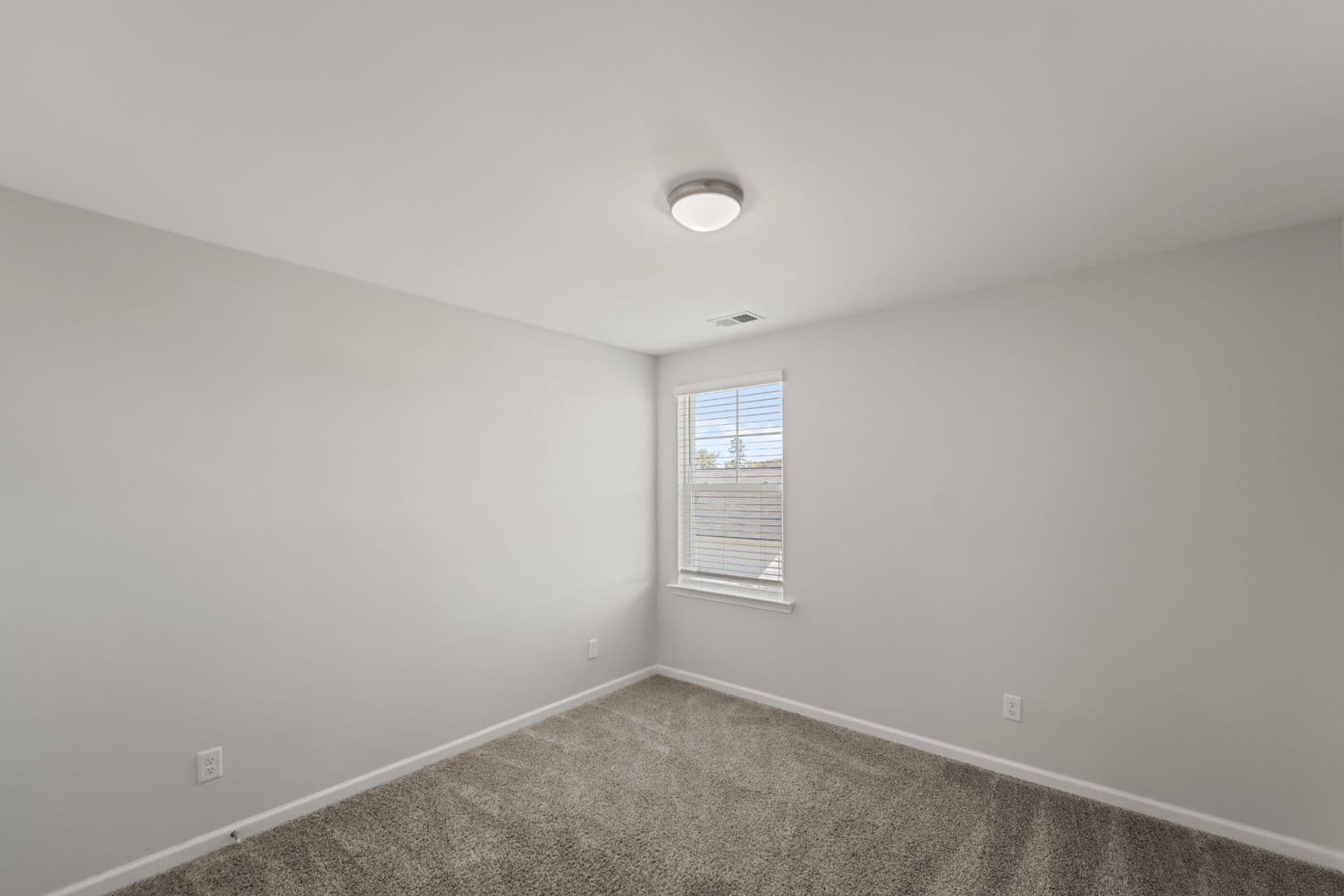 Savannah House: 207 Flagler Drive