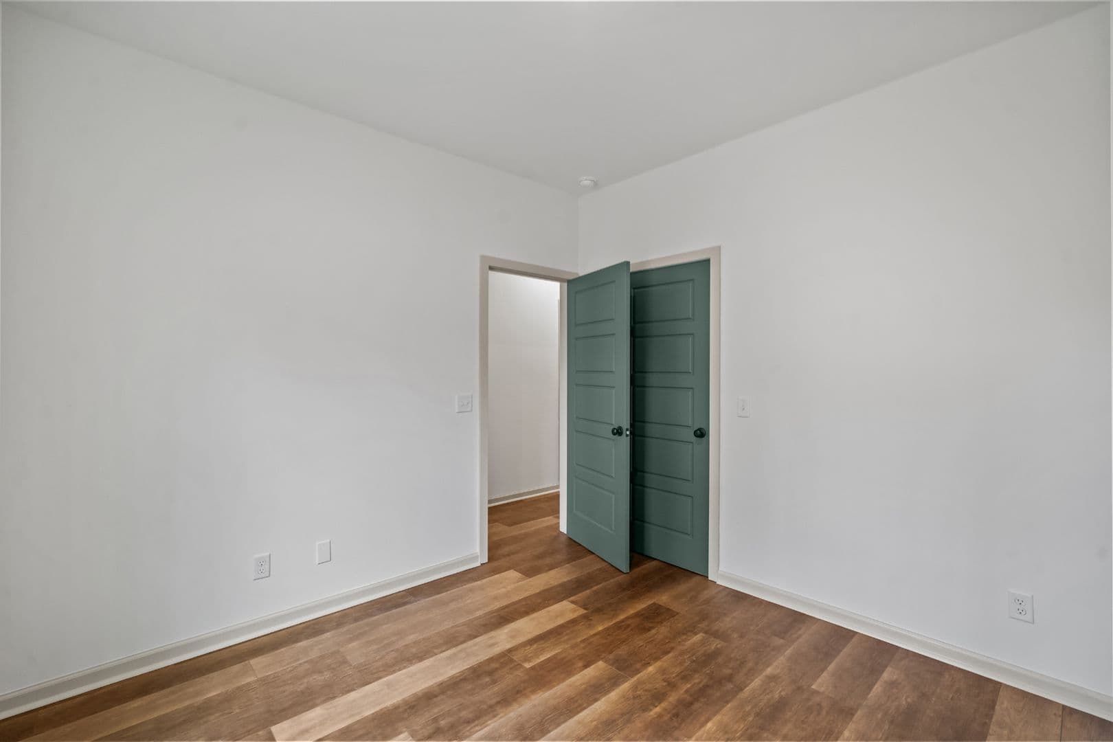 Pembroke House: 145 Waters Circle