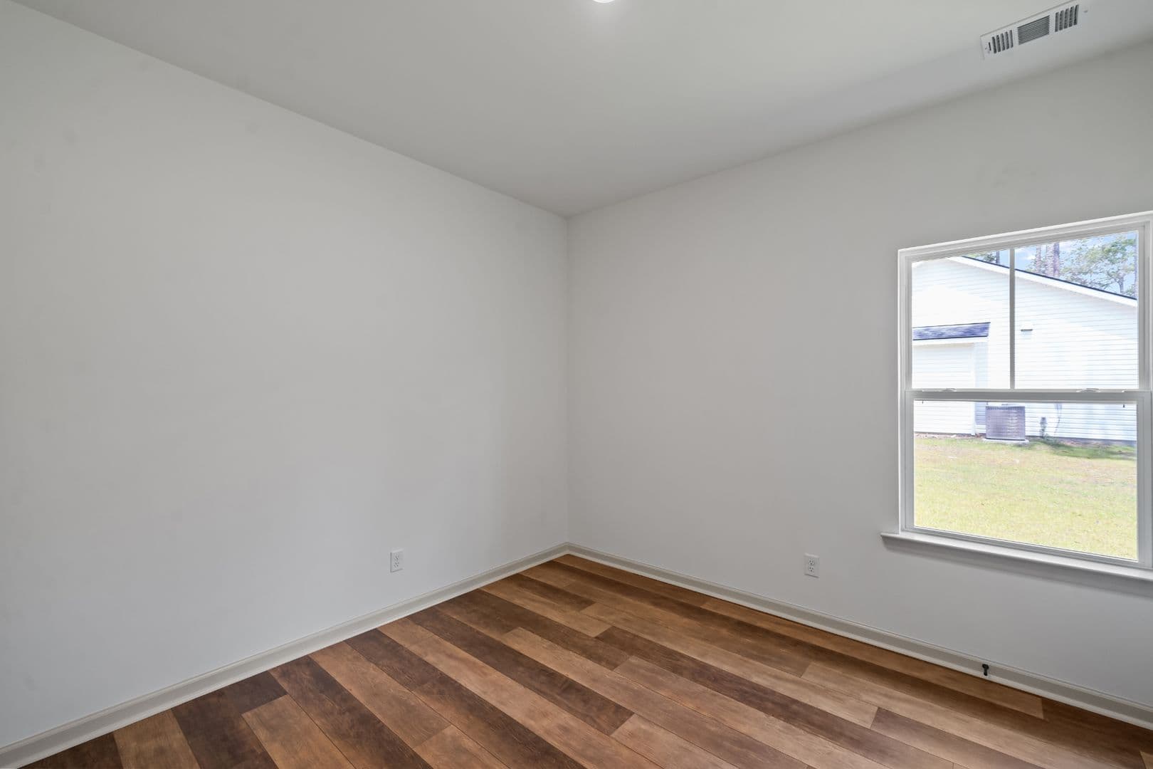 Pembroke House: 145 Waters Circle