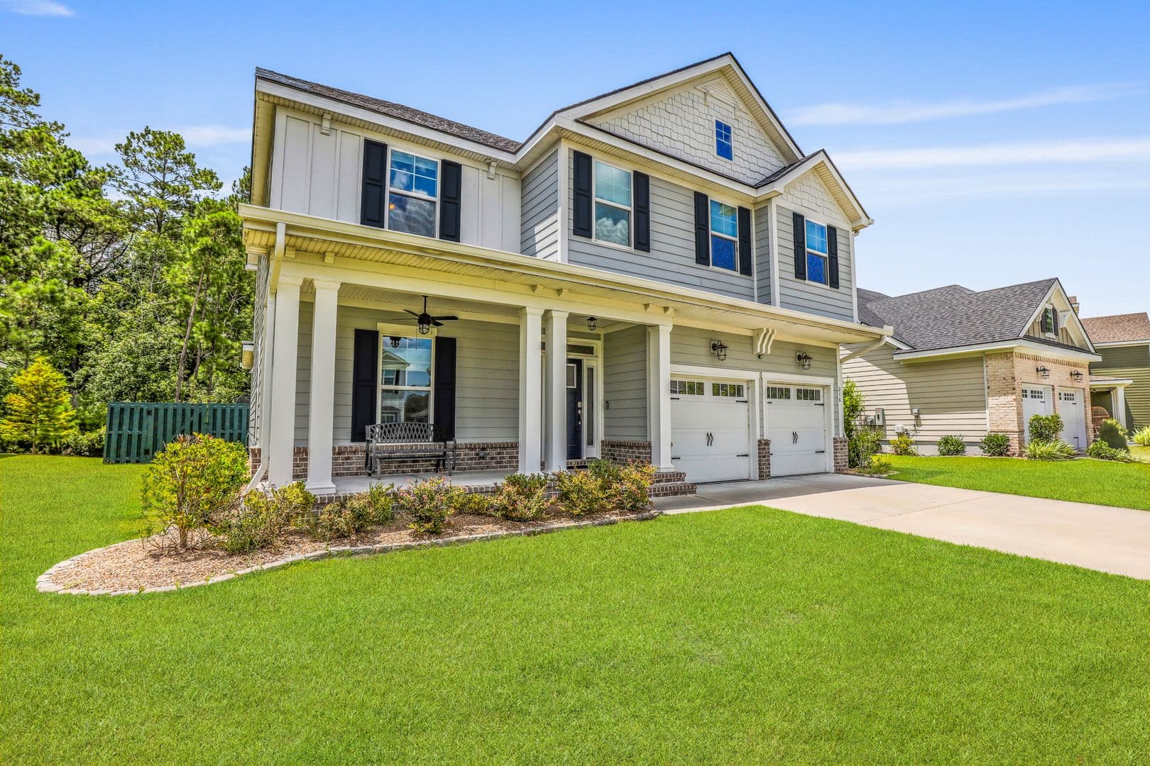 Richmond Hill House: 216 Wexford Drive