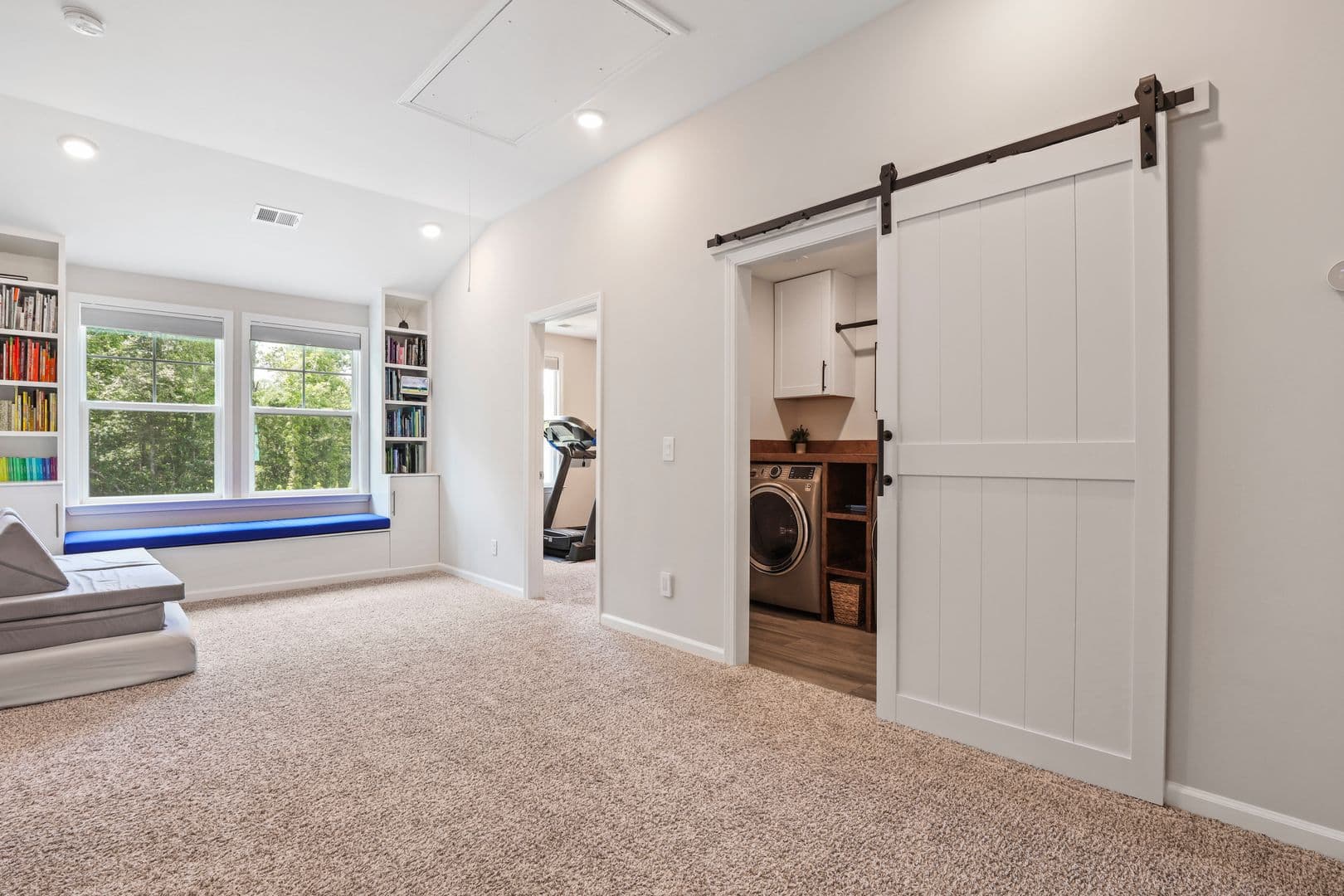 Richmond Hill House: 216 Wexford Drive