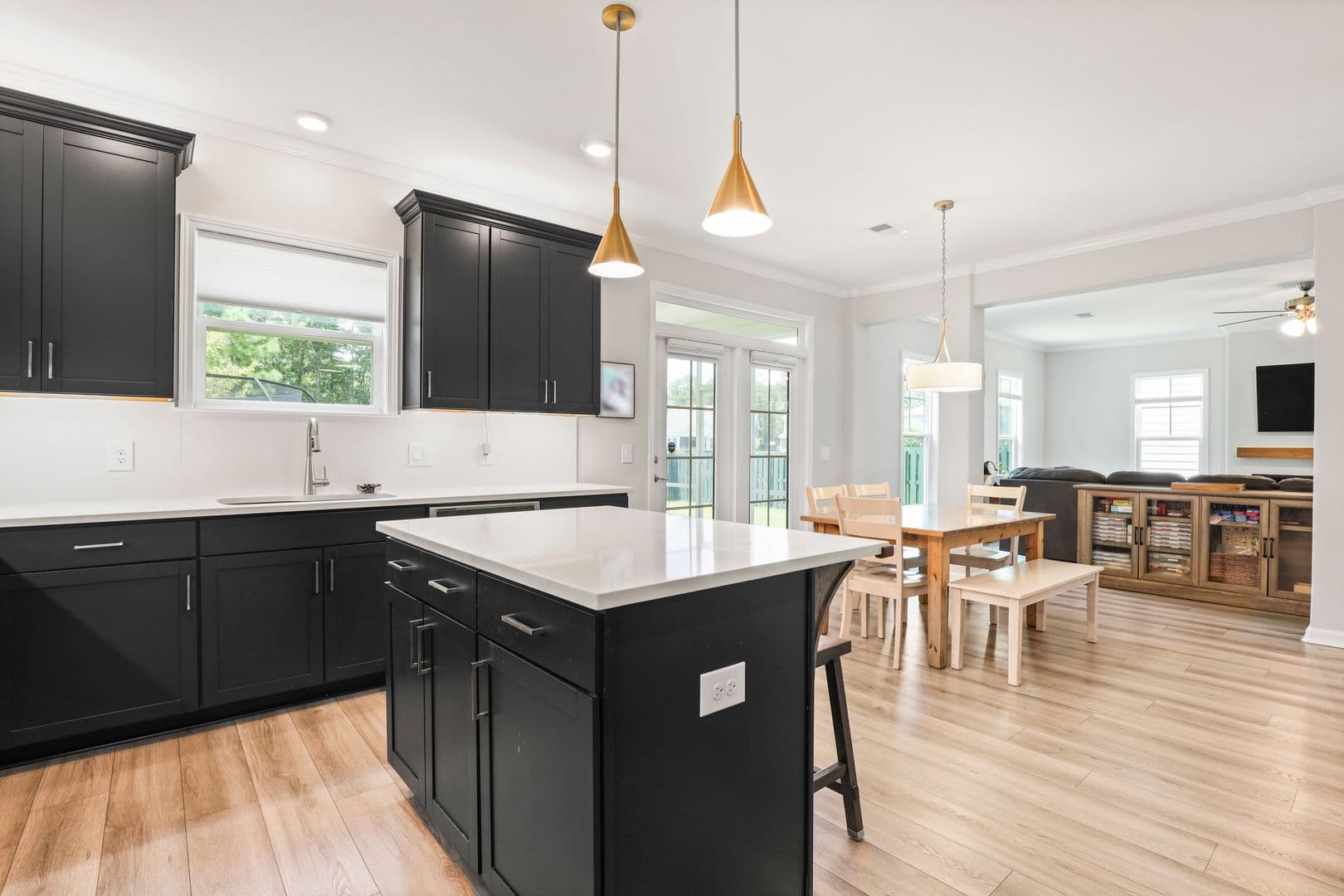 Richmond Hill House: 216 Wexford Drive