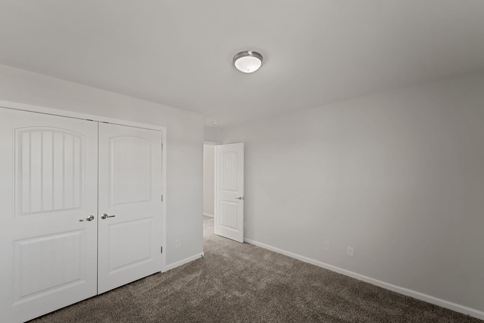 Savannah House: 207 Flagler Drive
