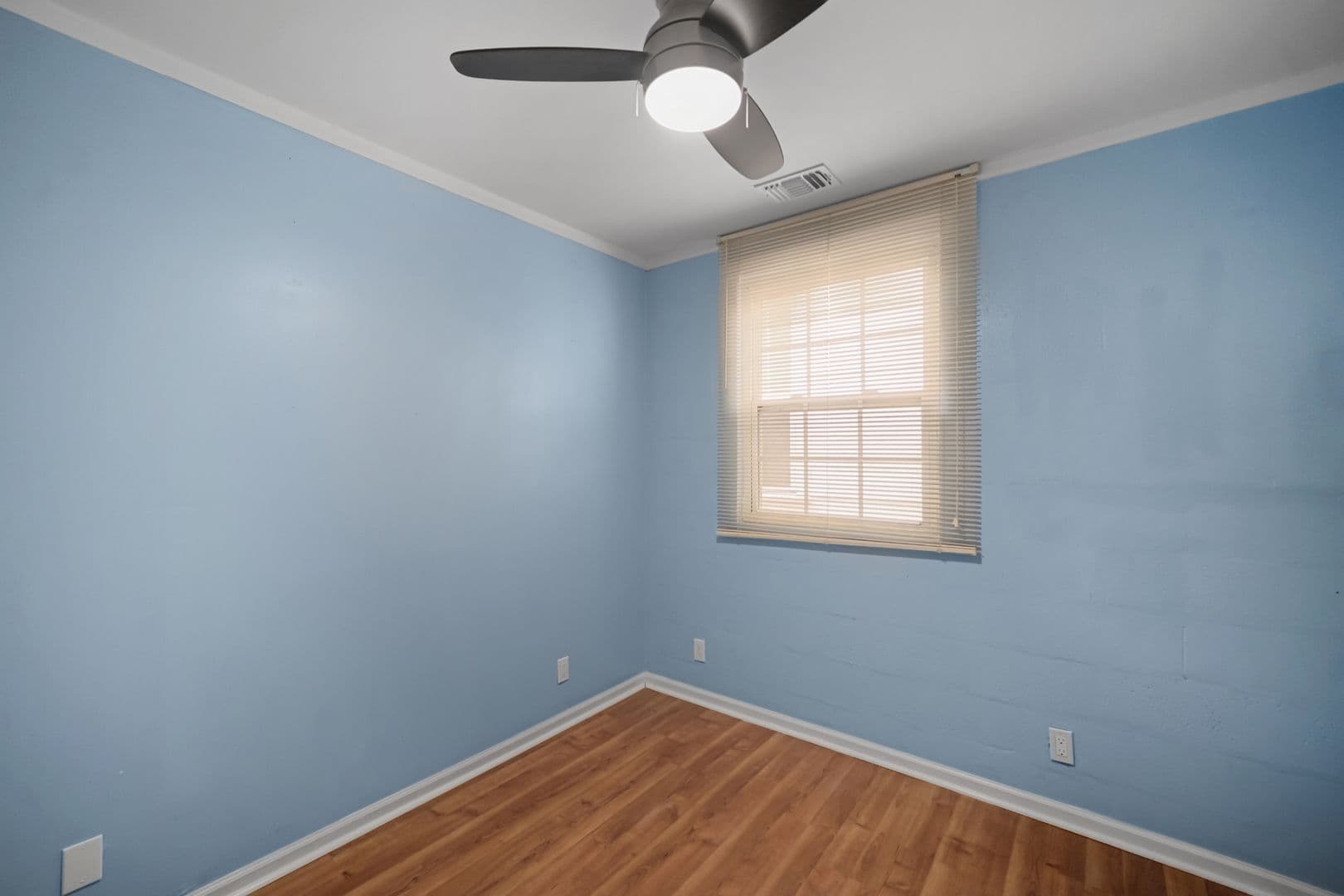 Savannah House: 1224 East Henry Street