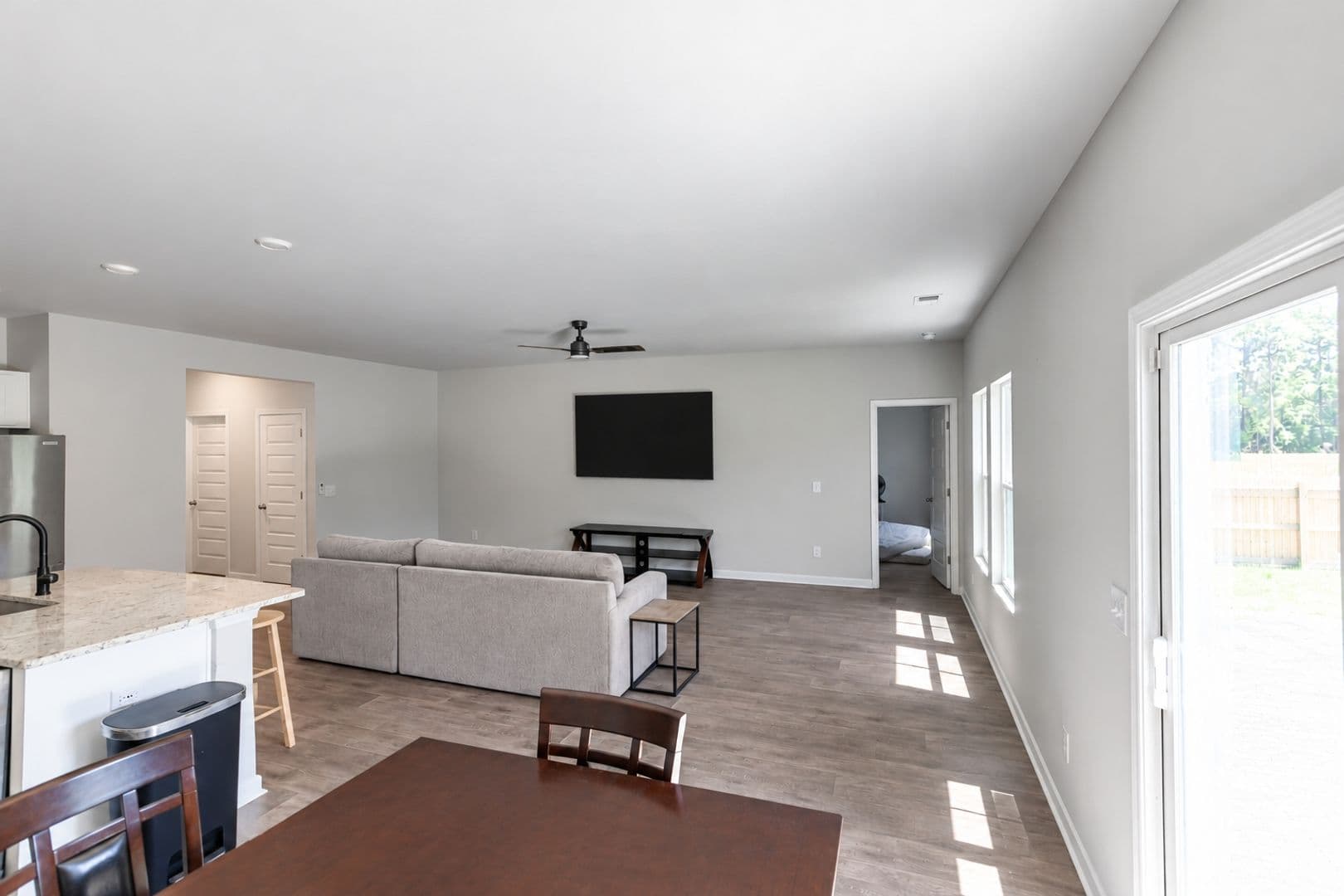 Bloomingdale House: 168 Bottlebrush Drive