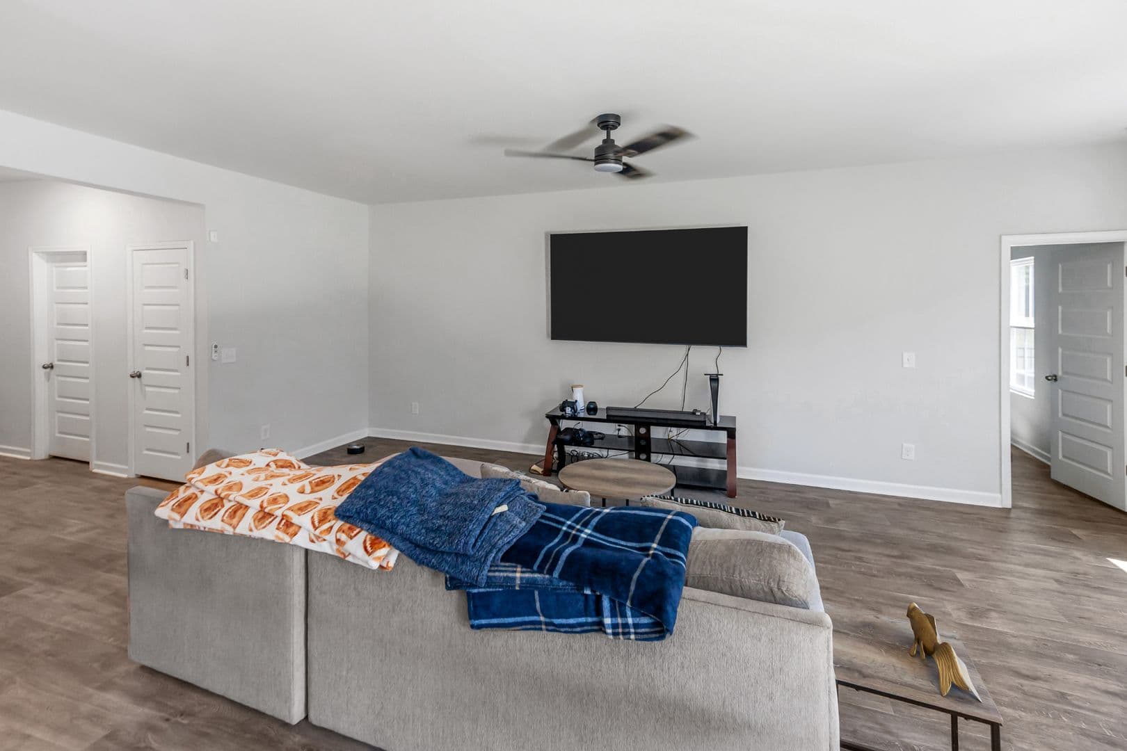 Bloomingdale House: 168 Bottlebrush Drive