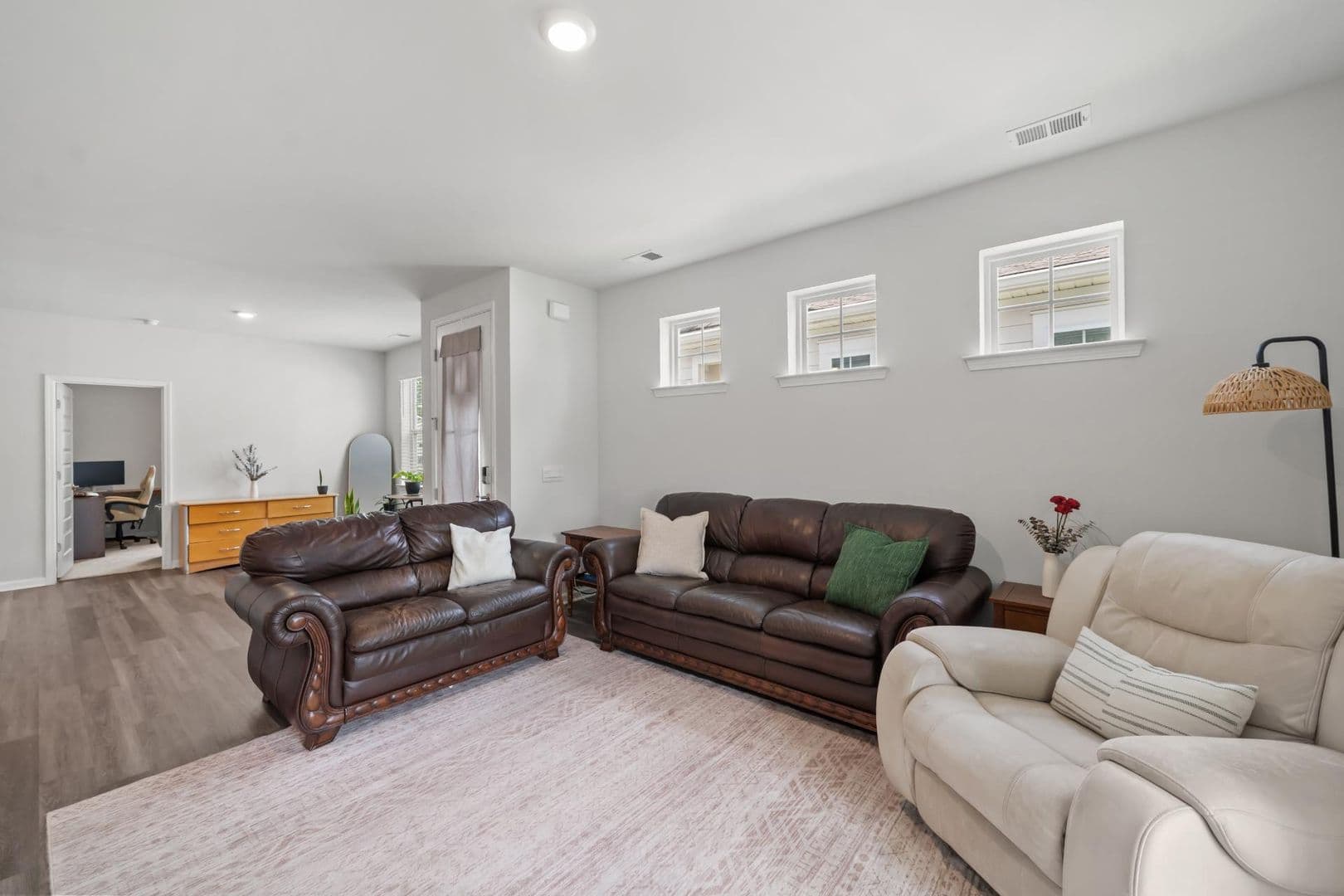 Pooler House: 182 Holloway Hill