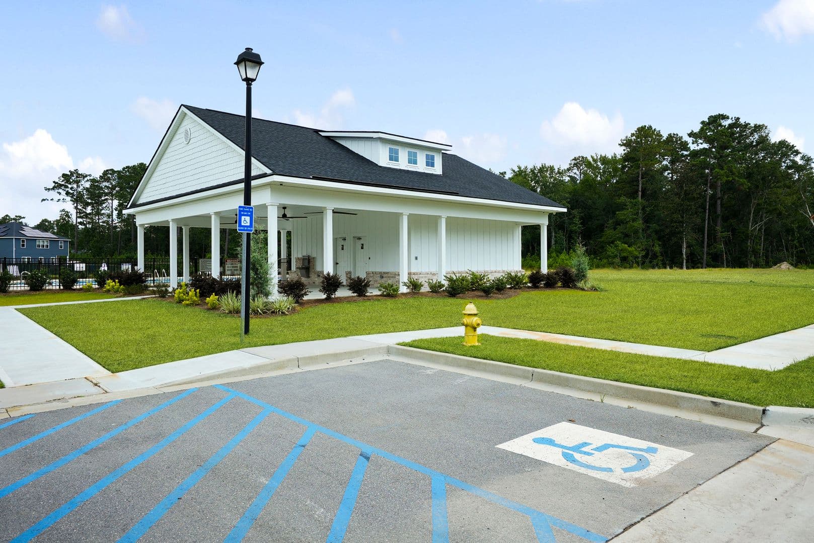 Richmond Hill House: 216 Wexford Drive