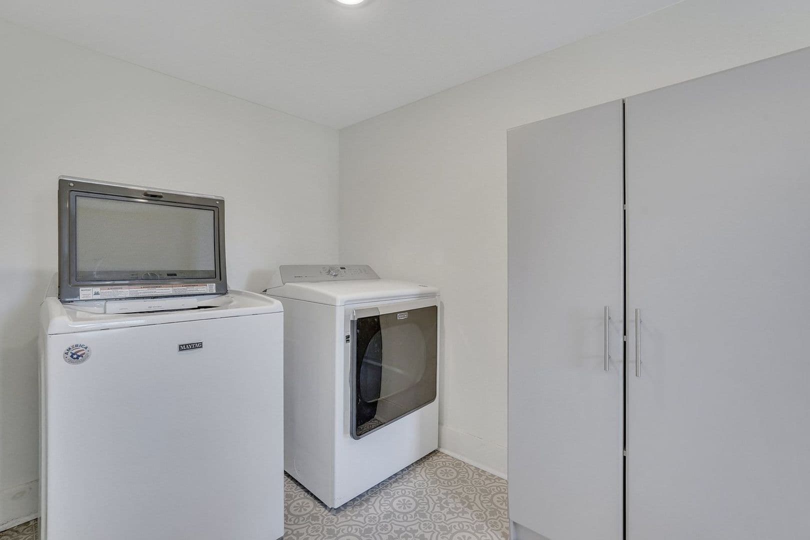 Savannah House: 1620 E 34th Street