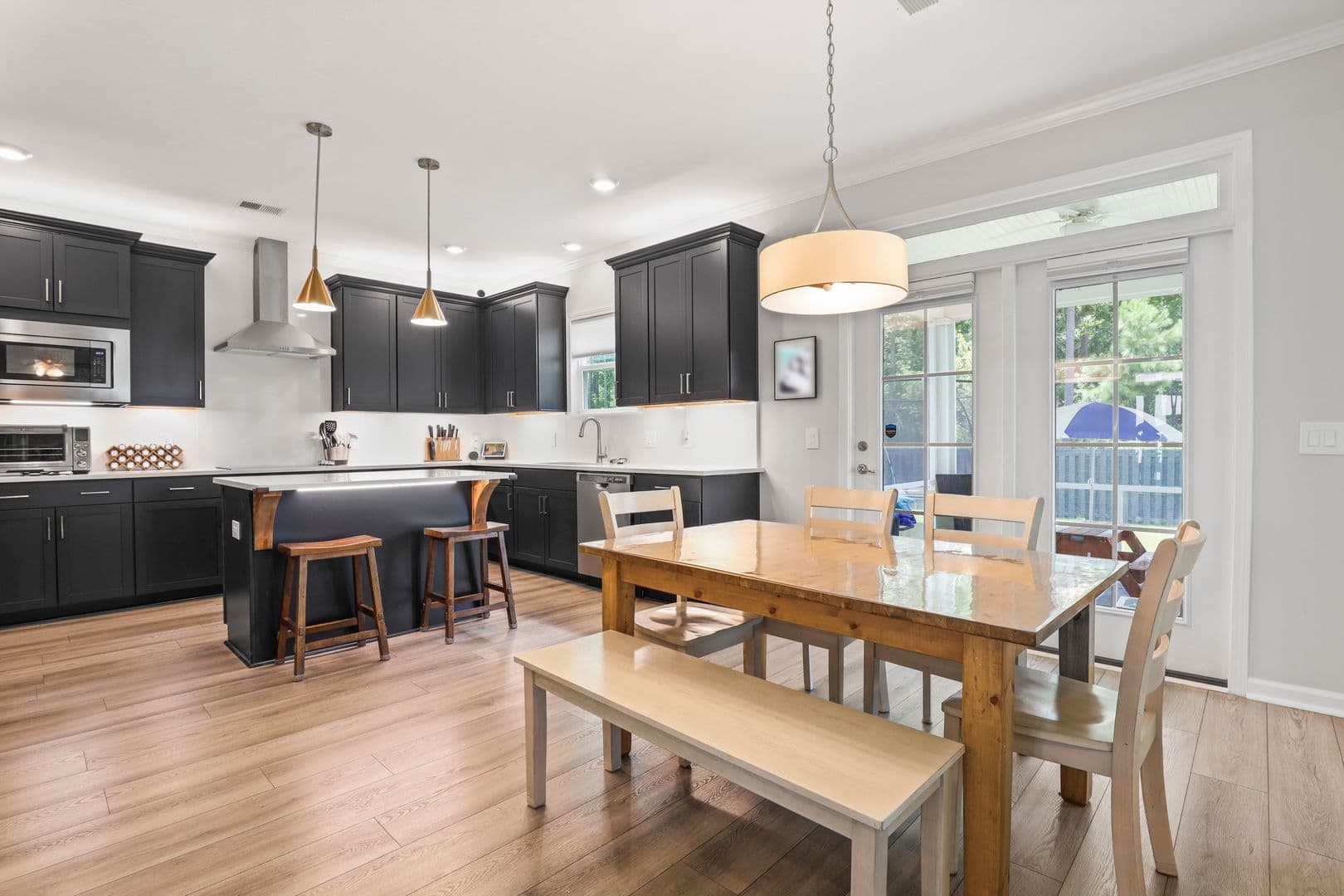 Richmond Hill House: 216 Wexford Drive