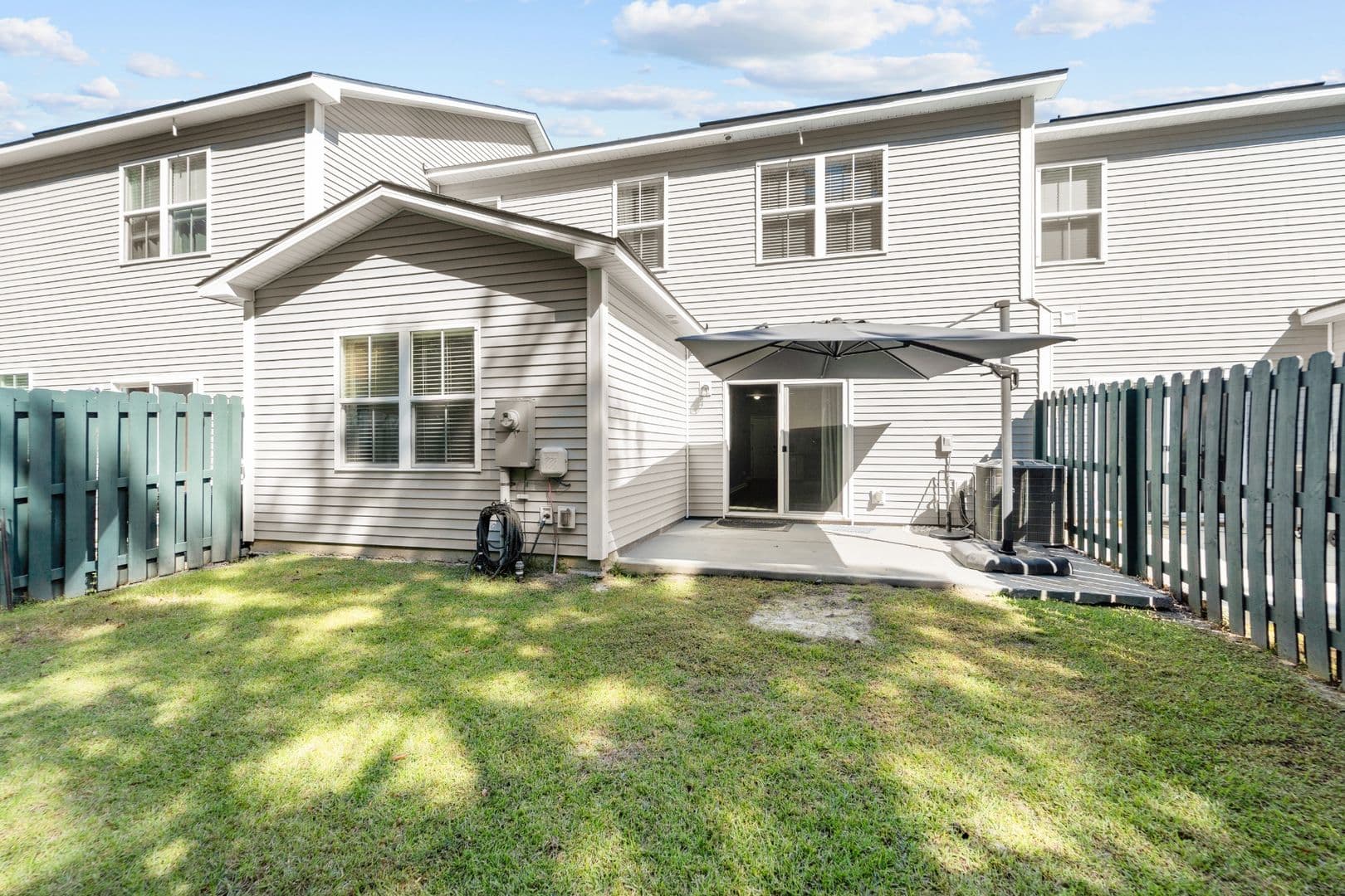 Richmond Hill House: 29 Lawley Ct