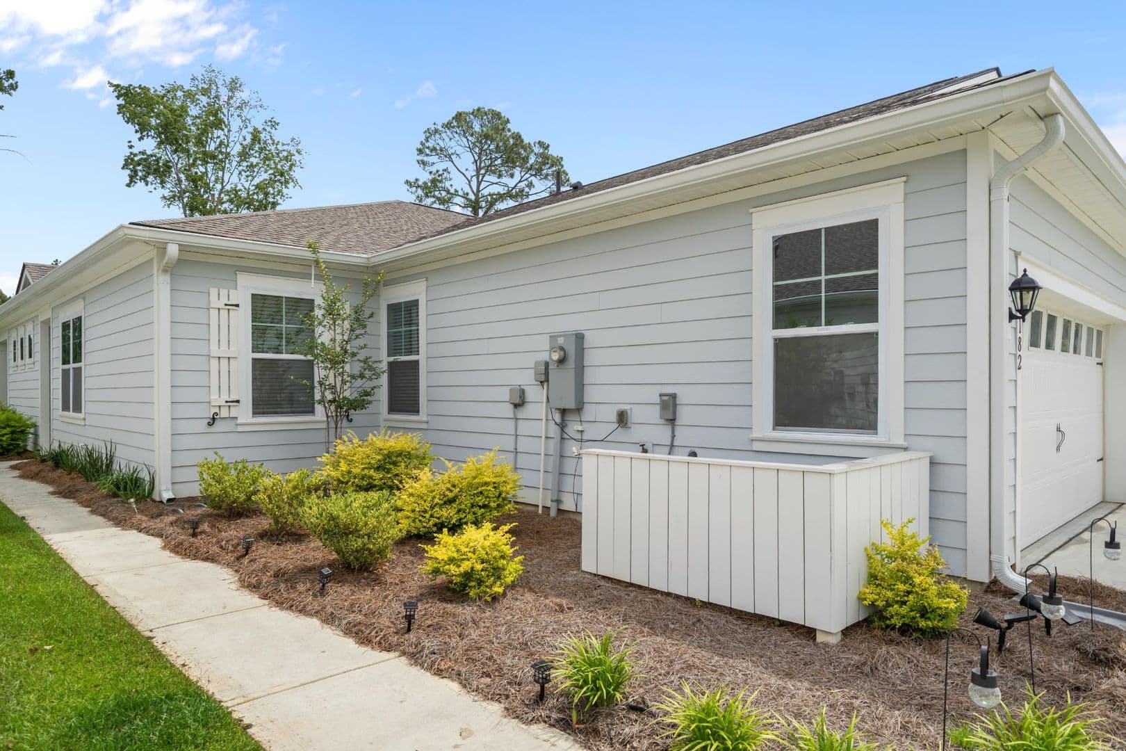 Pooler House: 182 Holloway Hill