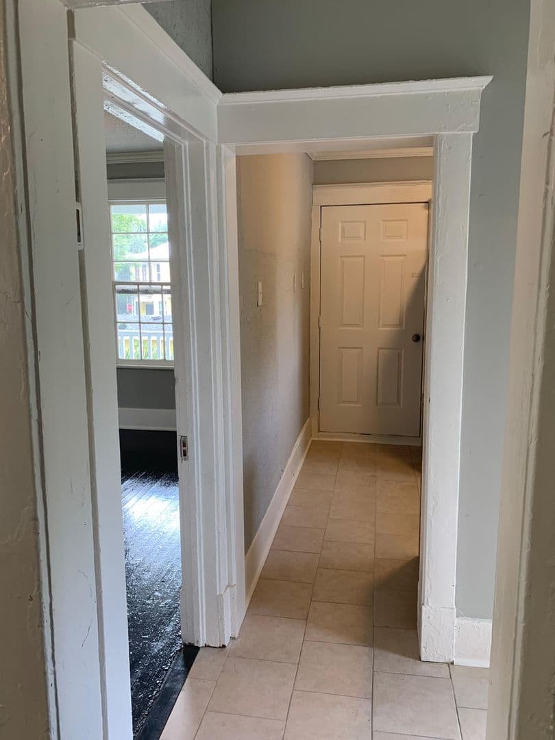 Savannah Apartment: 769 E Duffy Street
