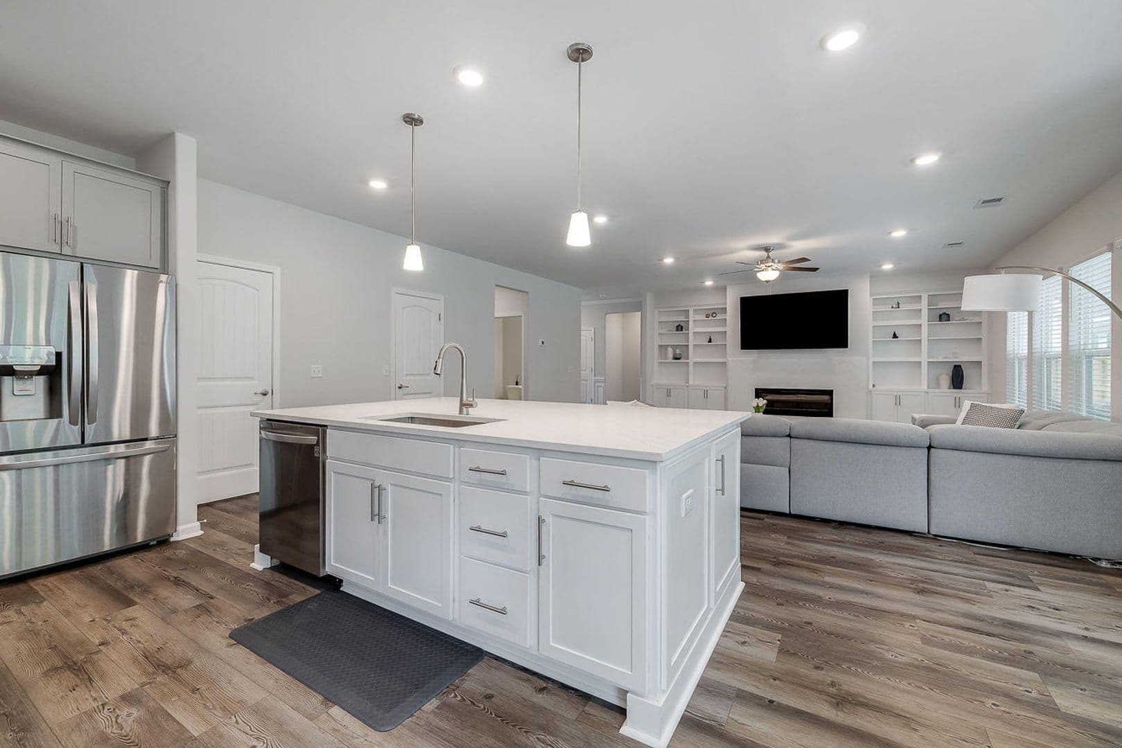 Savannah House: 42 Brookhaven Drive