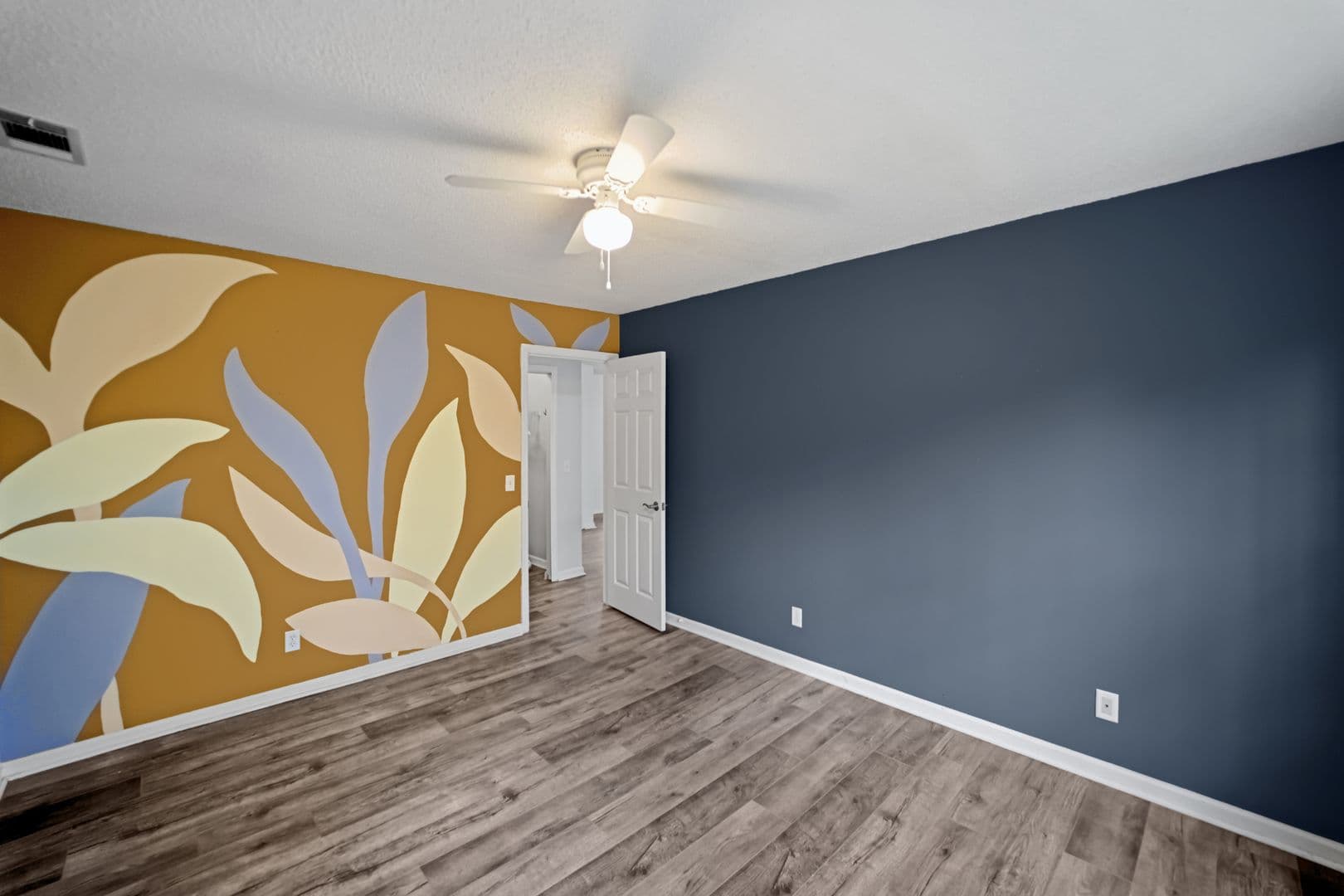 Savannah House: 143 Sugar Mill Circle