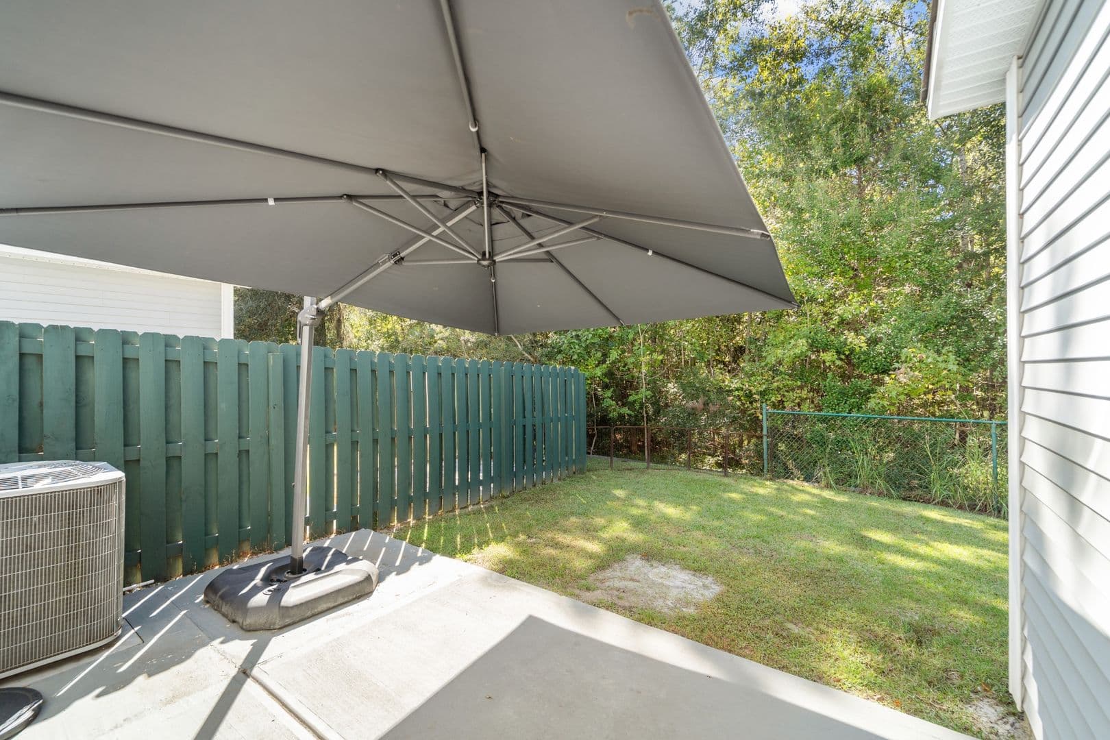 Richmond Hill House: 29 Lawley Ct