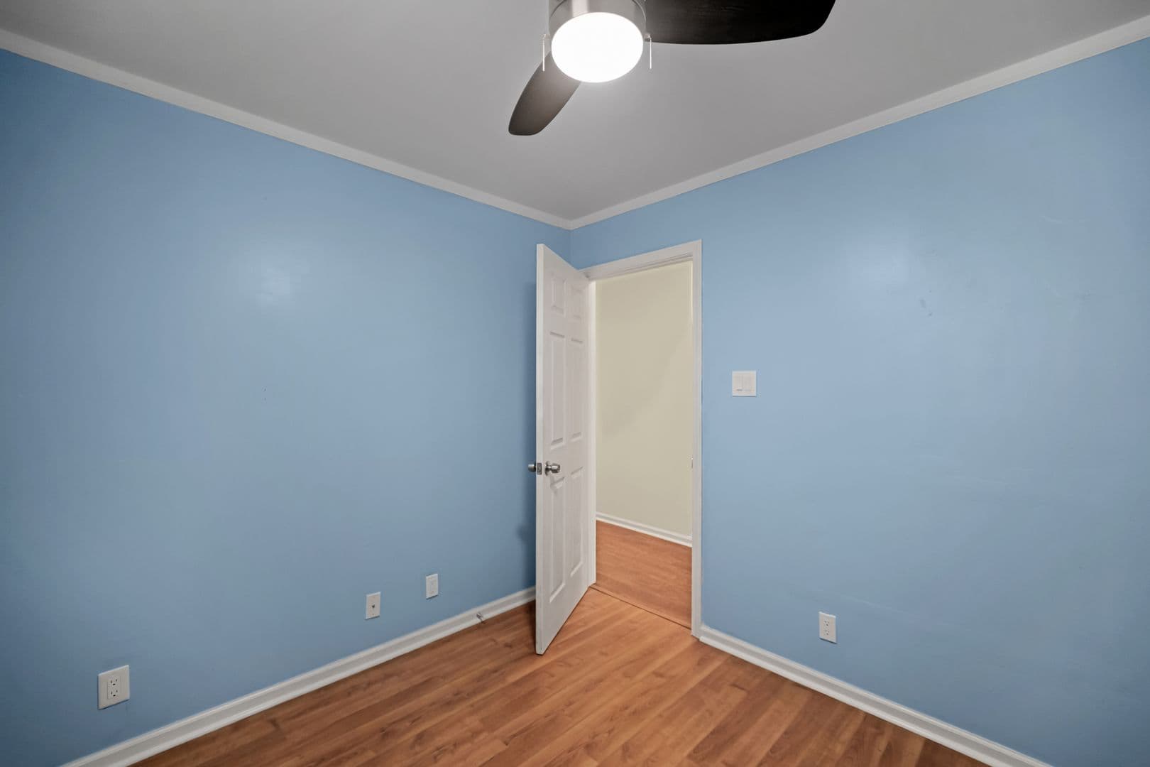 Savannah House: 1224 East Henry Street
