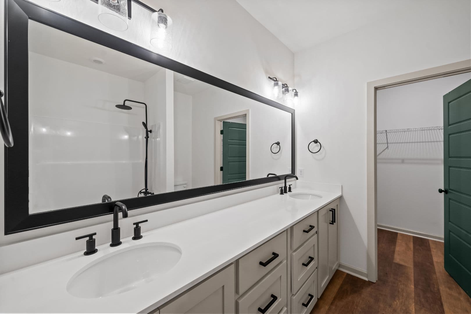 Pembroke House: 145 Waters Circle
