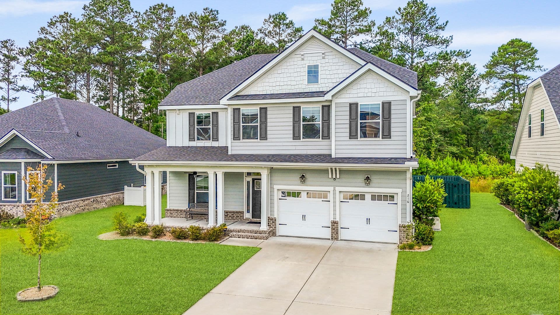 Richmond Hill House: 216 Wexford Drive