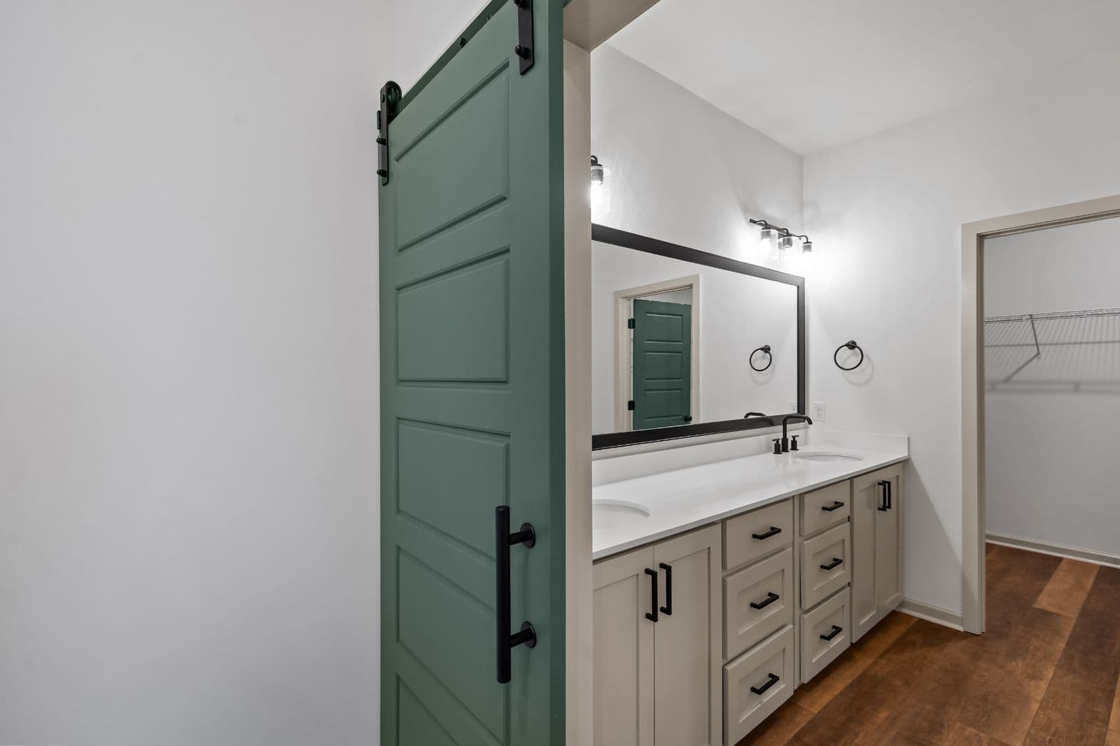 Pembroke House: 145 Waters Circle