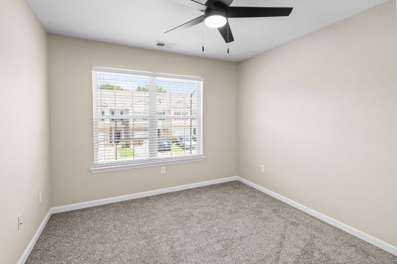 Richmond Hill Townhome: 45 Canyon Oak Loop