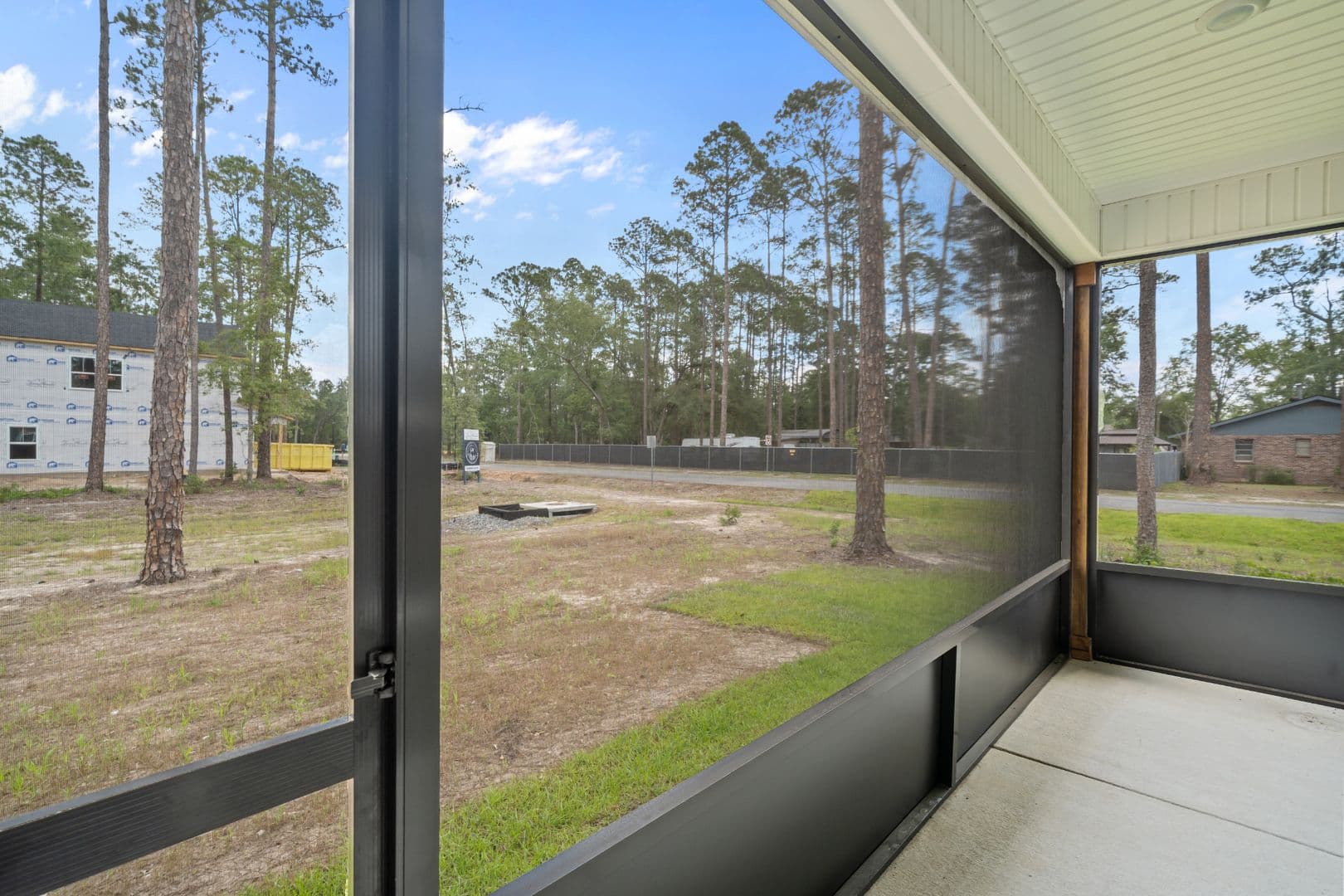 Pembroke House: 145 Waters Circle