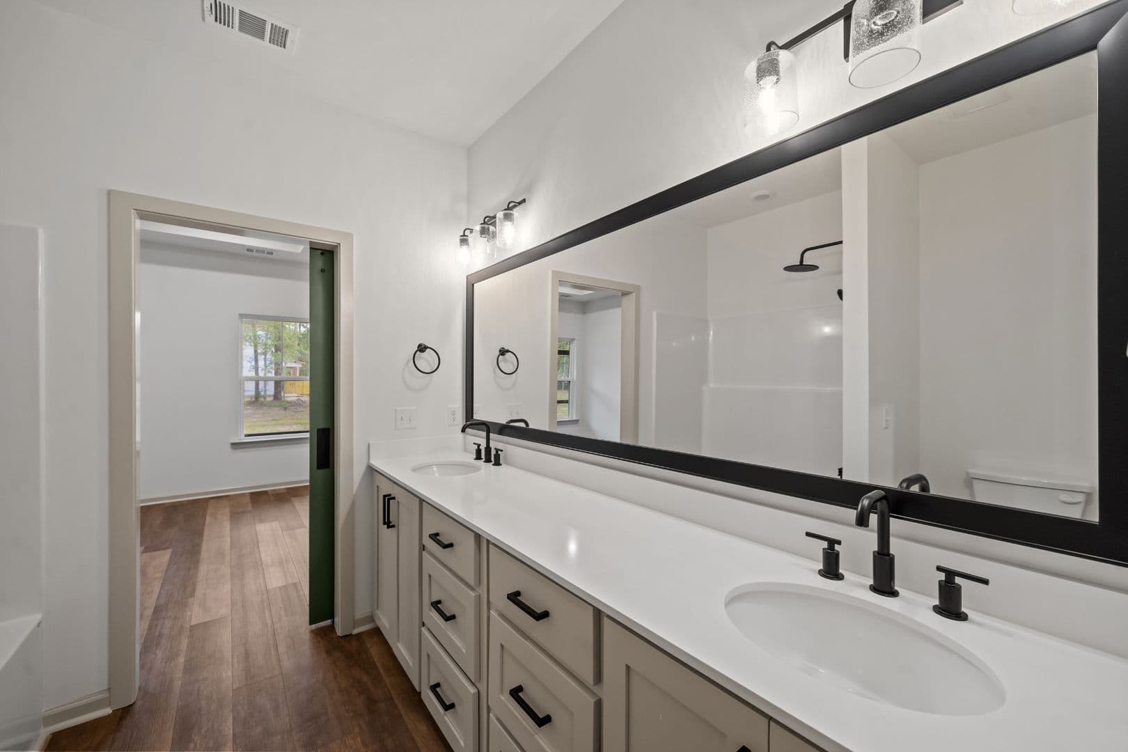 Pembroke House: 145 Waters Circle