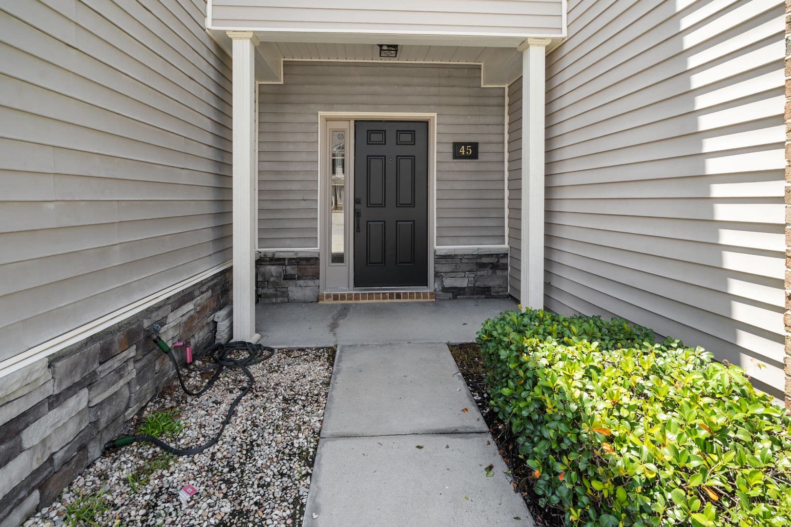 Richmond Hill Townhome: 45 Canyon Oak Loop