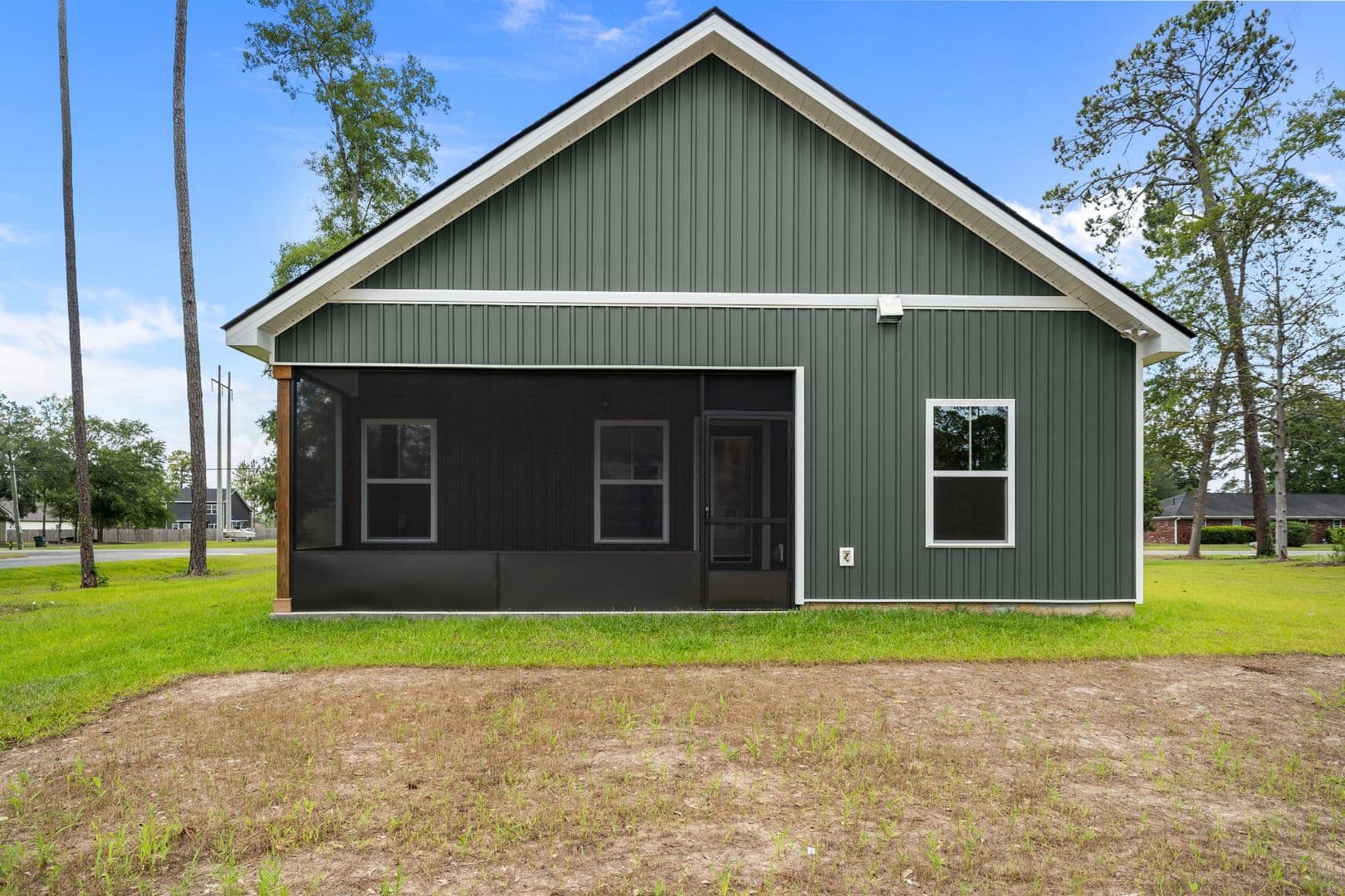 Pembroke House: 145 Waters Circle