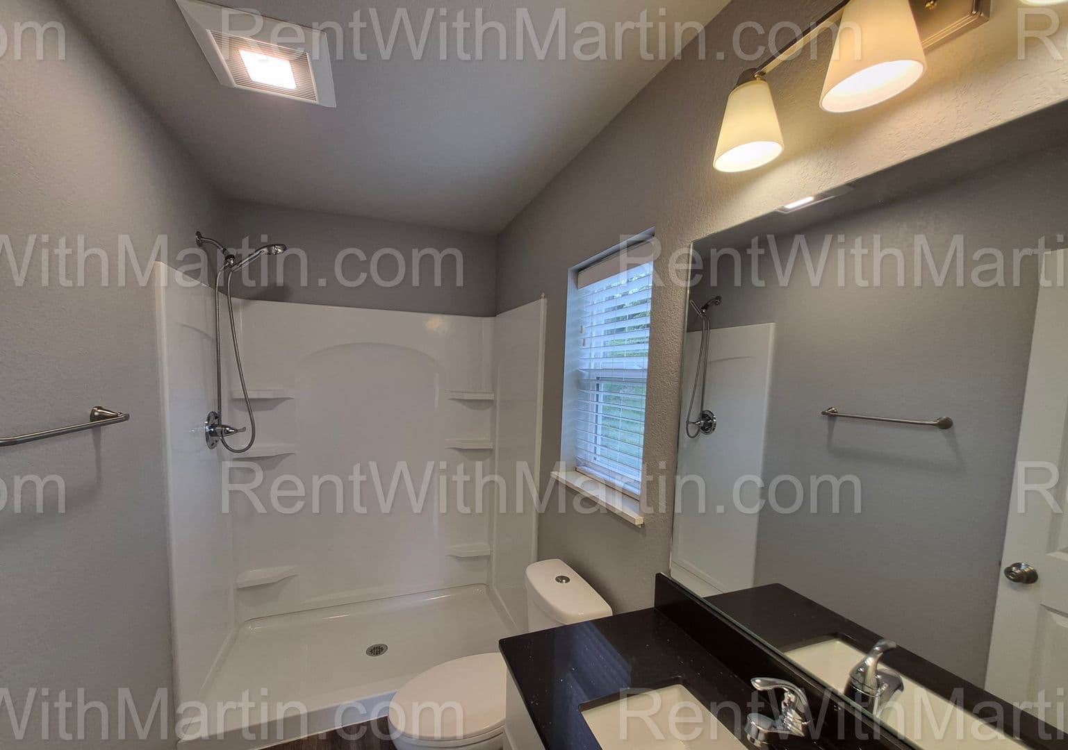 Cedar Falls Apartment: 214-216 N Francis St
