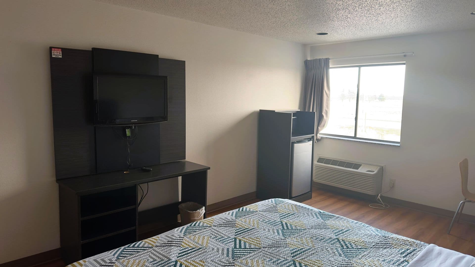 Waterloo Apartment: 2343 Logan Ave