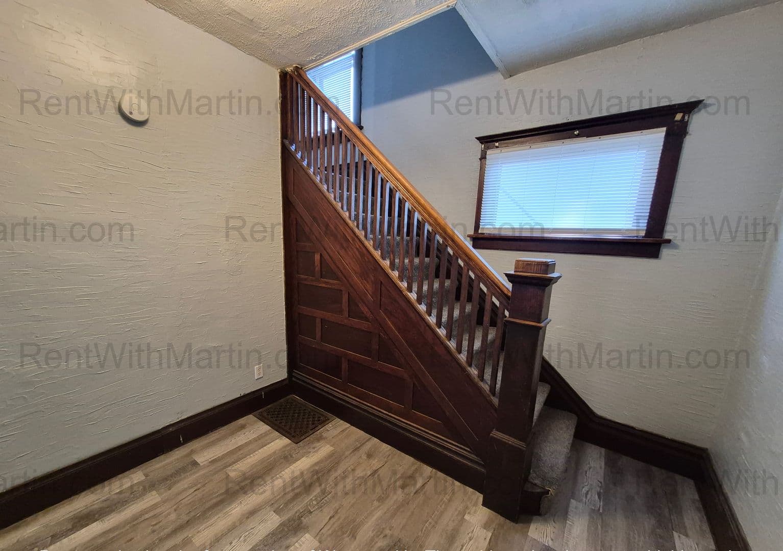 Waterloo House: 1107 Mulberry St