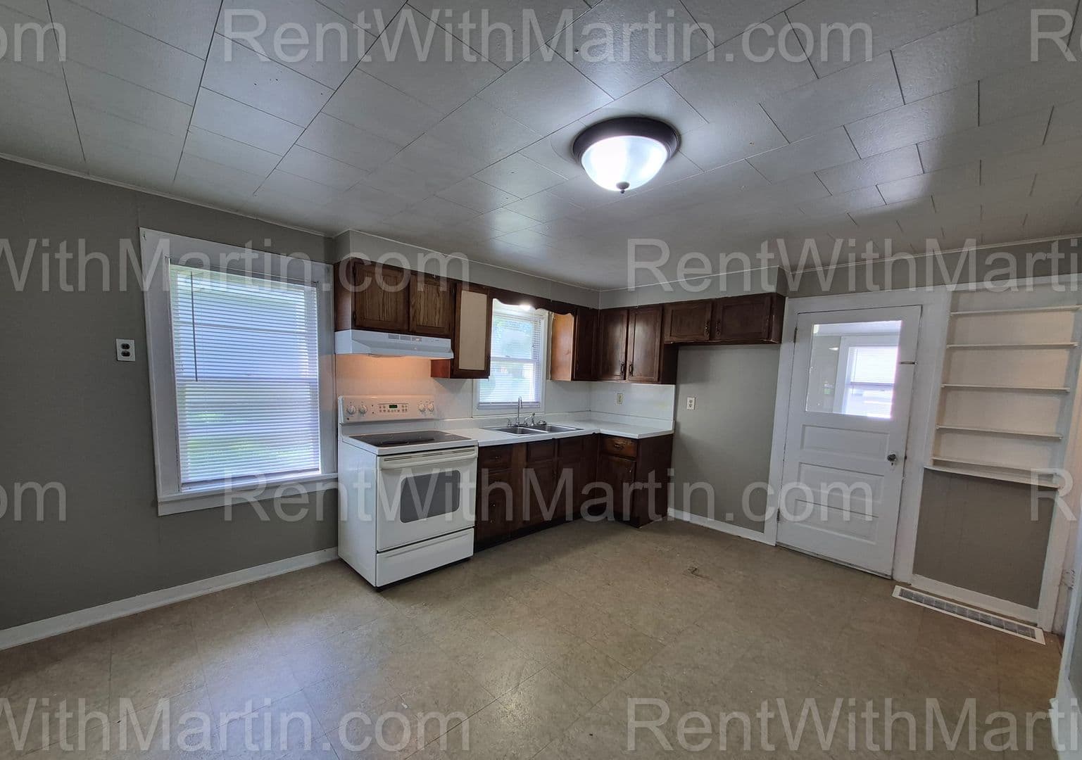 Grundy Center House: 501 D Ave